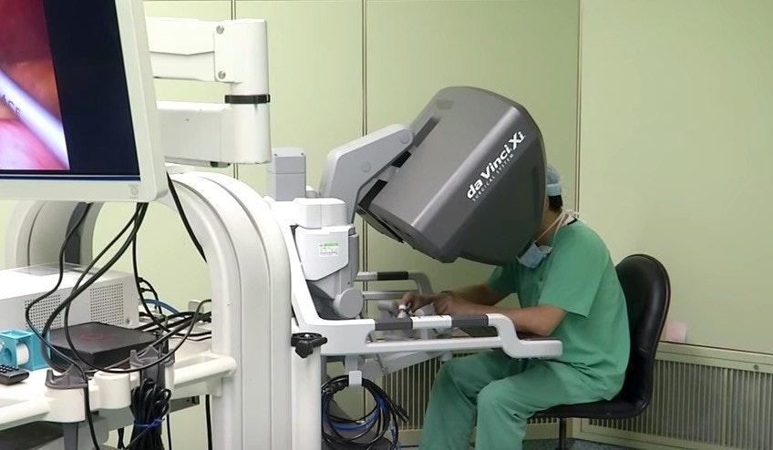 Clinic, Medicine, Biomedical research, Science, Medical device, Healthcare scientist, Research, Technology, Health Care, Medical laboratory scientist, clinic, Medical equipment, Medical, Clinic, Health care, Room, Service, Job, Hospital, Ophthalmology, Machine