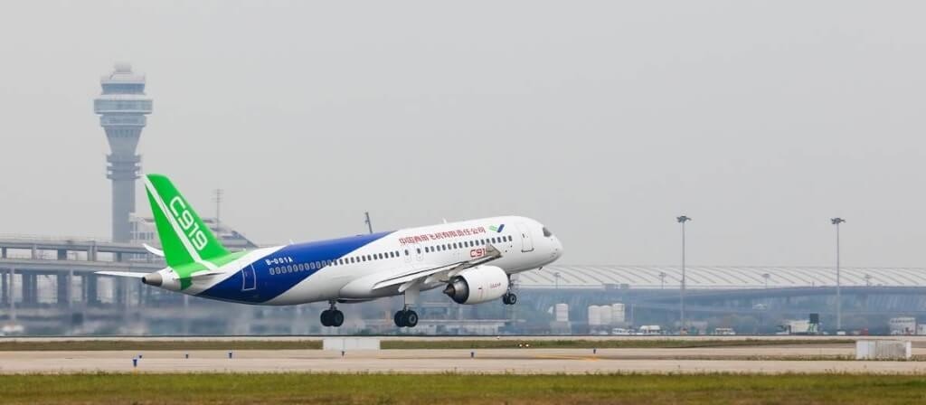照片中提到了6160、8-0014、20,跟轉 10 工作室有關,包含了航空公司、飛機、中國商飛C919、飛機、中國
