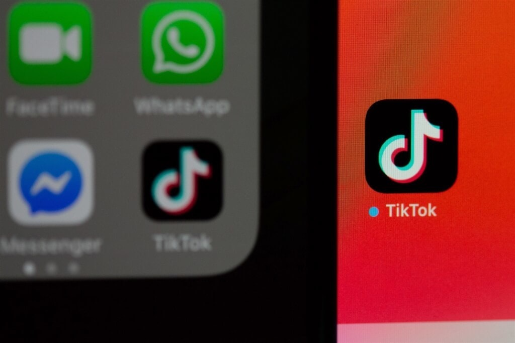 照片中提到了B、C、WhatsApp,跟ZAP、一致記錄有關,包含了你能在tiktok上獲得版權嗎、TikTok、社交媒體、內容創作、網紅