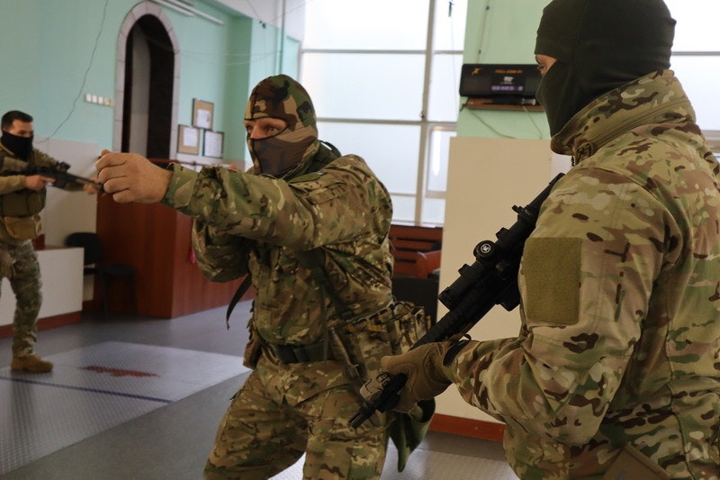 照片中包含了軍隊、中央通訊社、烏克蘭、聚焦台灣 - CNA English New、美國職業棒球大聯盟