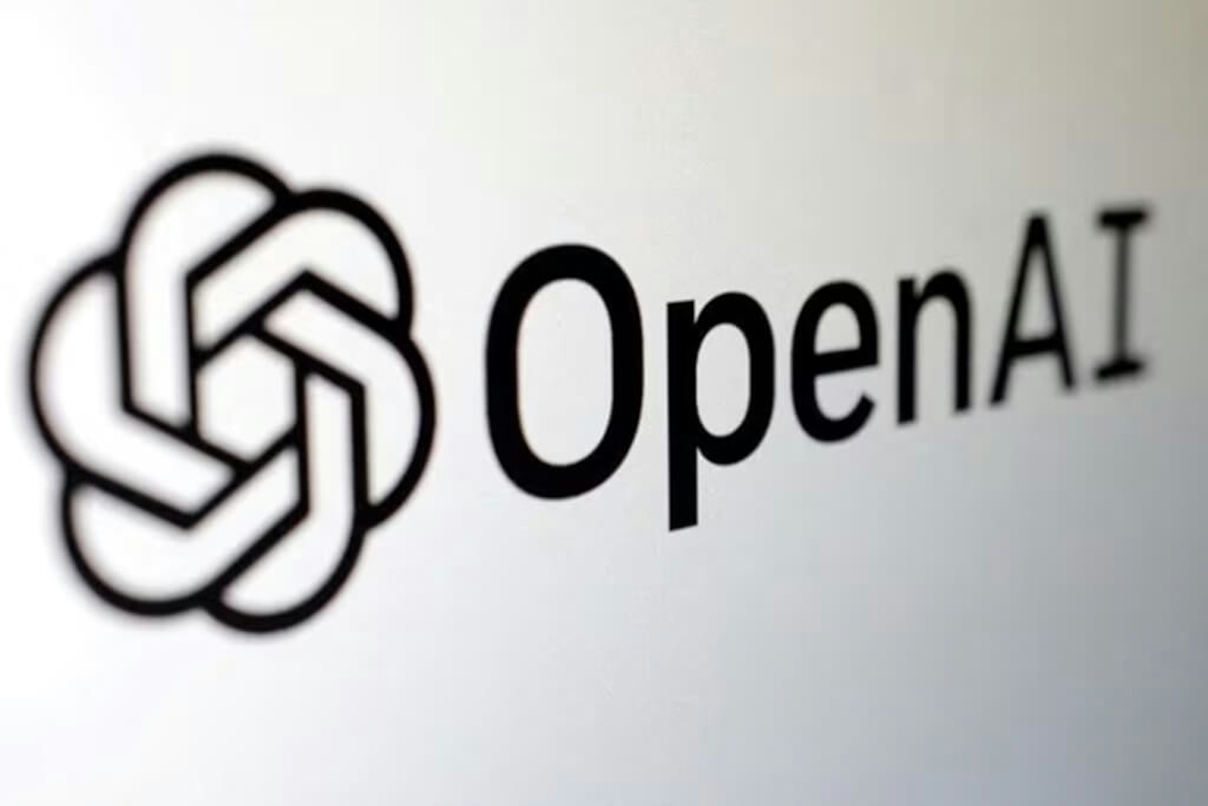 照片中提到了OpenAI，跟開放AI有關，包含了人工智能、索拉、聊天GPT