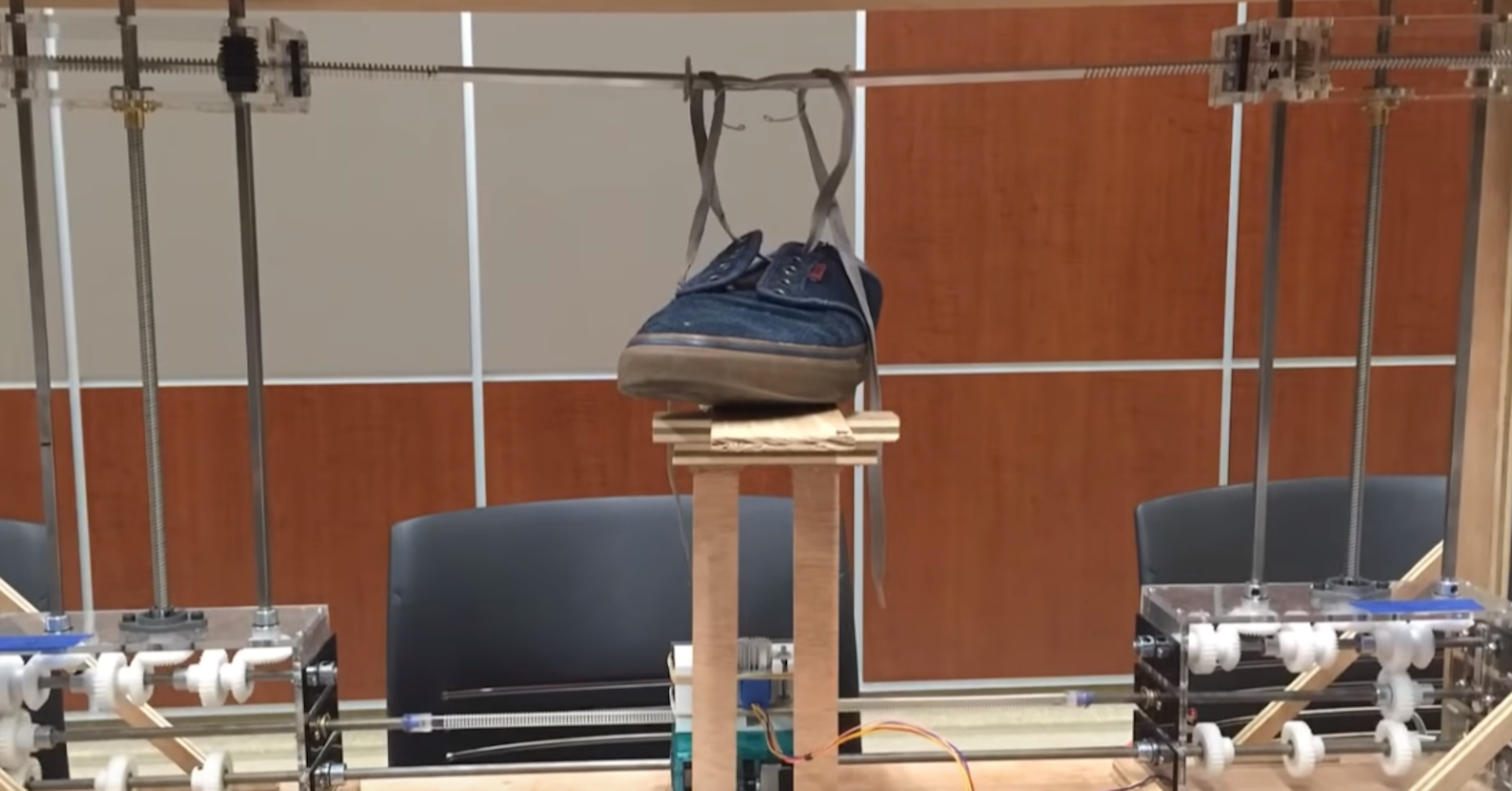 University of California, Davis, Shoelaces, Shoelace knot, Shoe, Necktie, , Robot, Engineering, Bow tie, Knot, Shoelaces, structure, sport venue, physical fitness