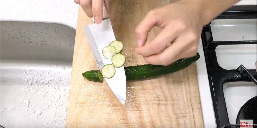 Food, Cuisine, Aluminium foil, Fish, Recipe, Meal, Refrigerator, Knife, Vegetable, Finger, vegetable, food, cuisine, finger, vegetable, recipe