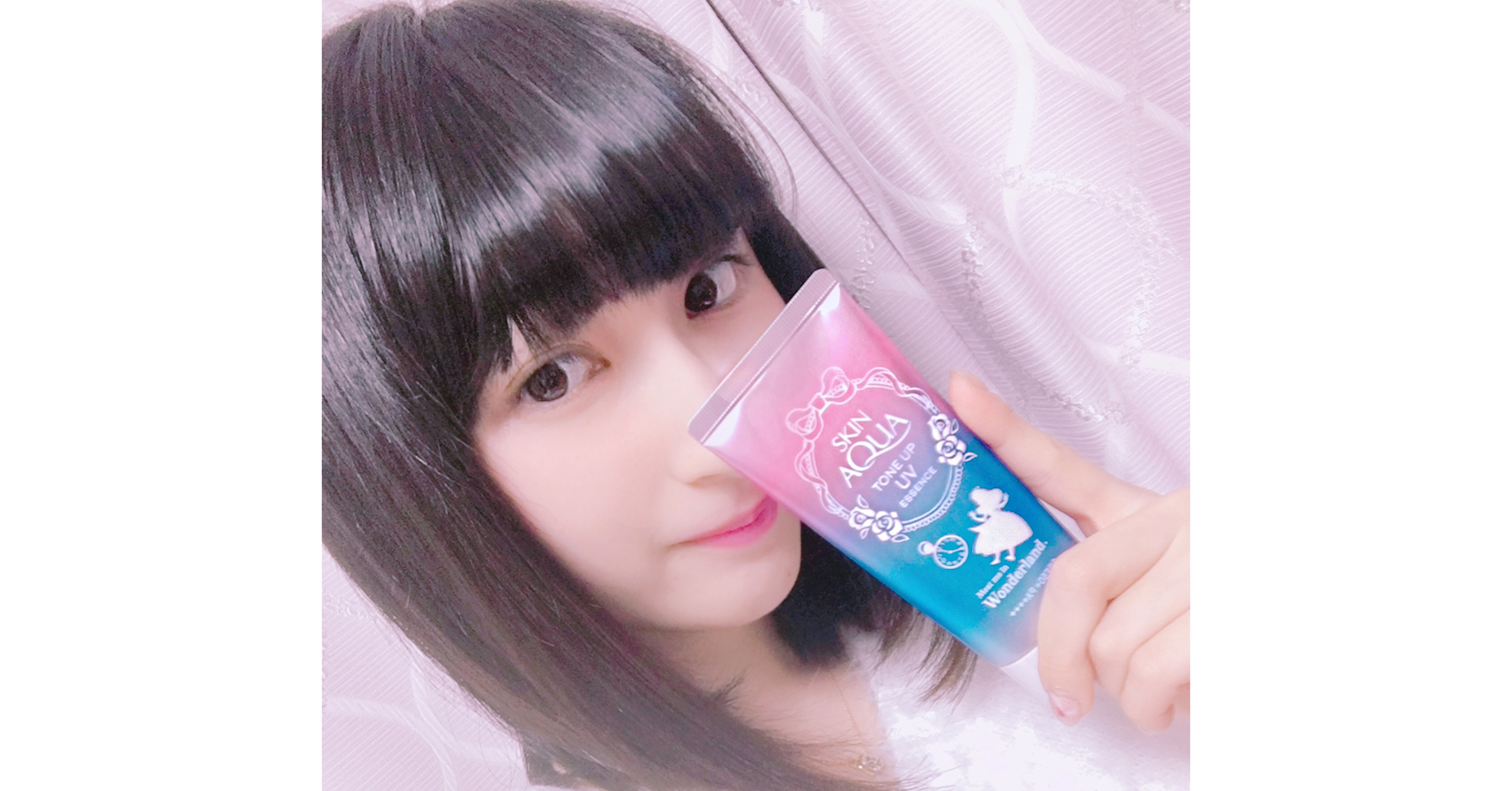 Rohto SKIN AQUA Tone Up UV Essence Sunscreen, Hair coloring, Eyelash, Alice in Wonderland, Violet, Hair, Design, Ammonia, Ultraviolet, Fear, hair coloring, Face, Hair, Skin, Nose, Eyebrow, Cheek, Pink, Product, Head, Forehead