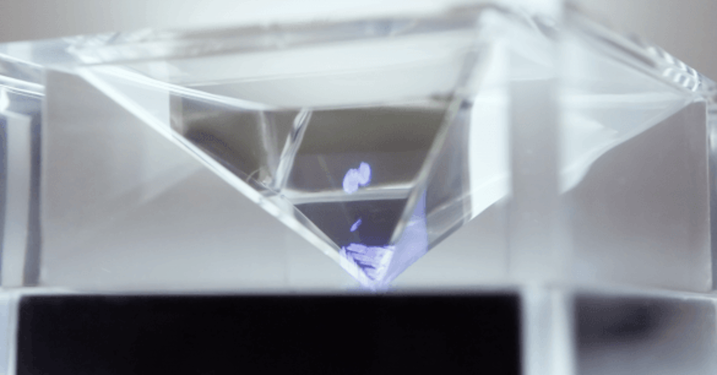 Product, Product design, Angle, Design, Glass, Unbreakable, glass, Product, Transparent material, Ceiling, Architecture, Crystal, Glass, Gemstone, Jewellery, Transparency, Fashion accessory