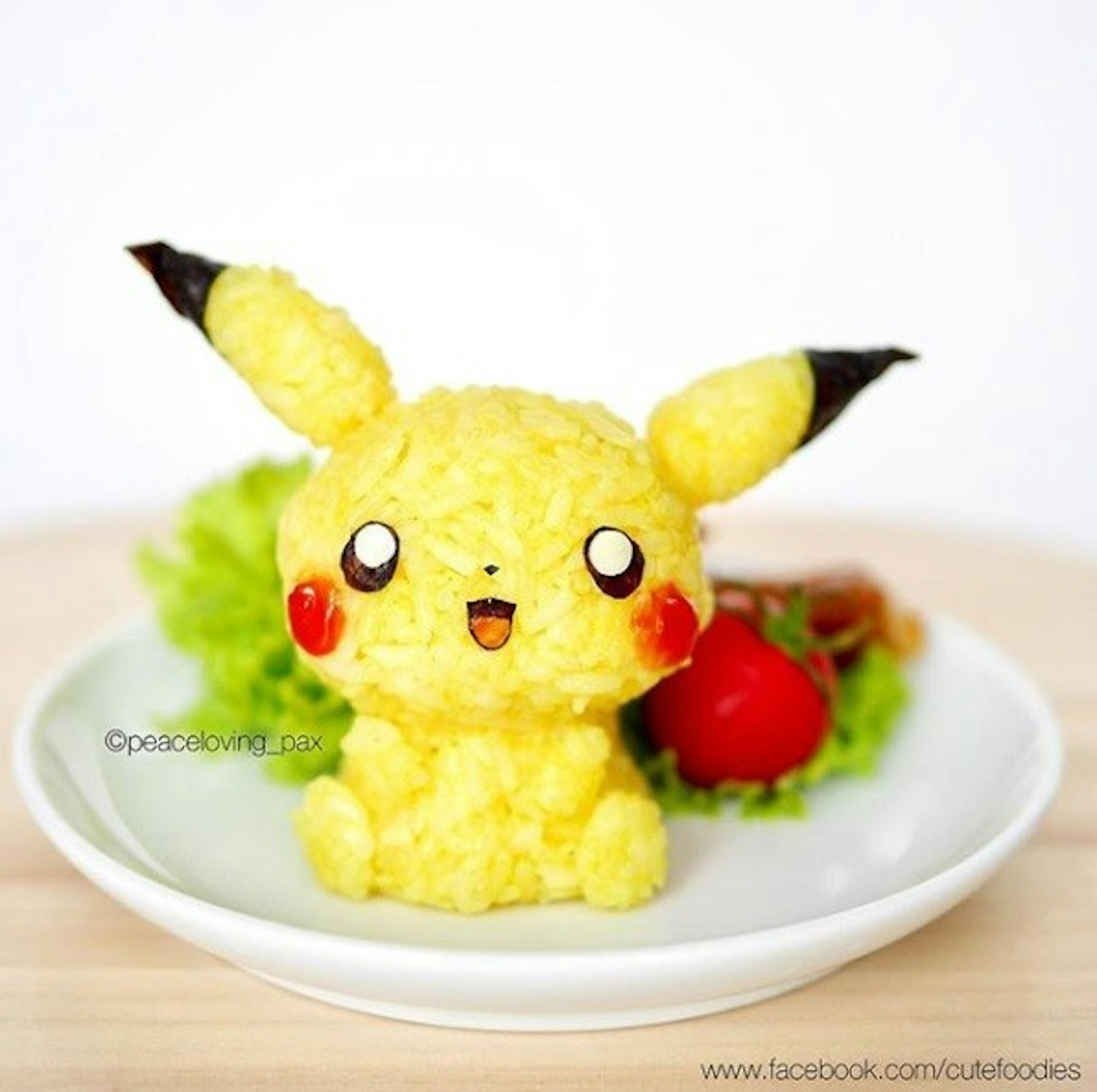 Onigiri, Cuteness, Food, Bento, Pokémon, Pikachu, Sculpture, Rice, Sushi, Art, cute sculptures, Toy, Garnish, Food, Stuffed toy, Dish, Vegetable, Plush, Side dish, Meal, Cuisine