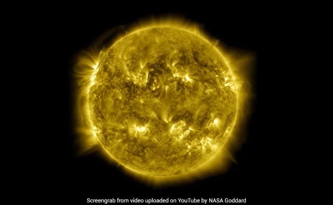 照片中提到了Screengrab from video uploaded、on YouTube by NASA Goddard，包含了美國宇航局、地球、美國宇航局、太陽動力學天文台、美國宇航局地球觀測站
