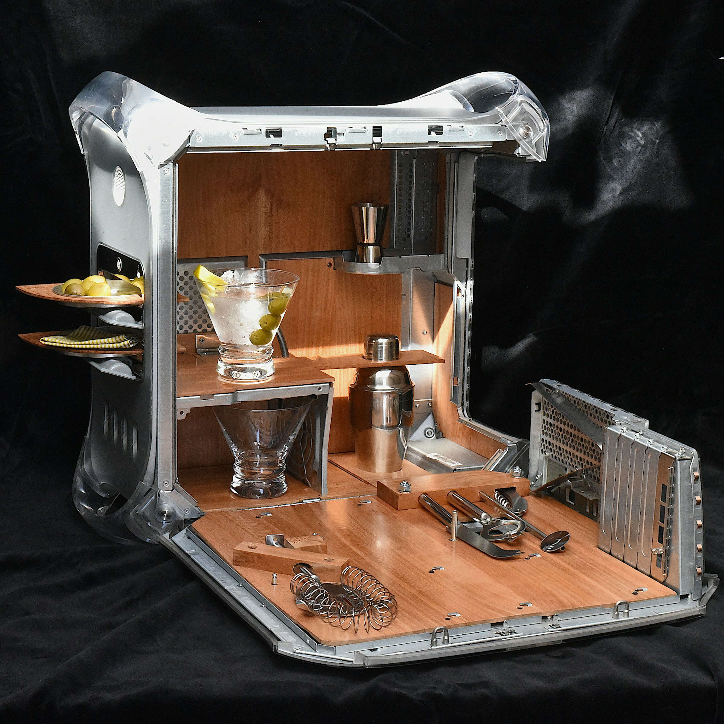 照片中包含了Power Mac G4、Power Mac G4、蘋果機、蘋果、iMac