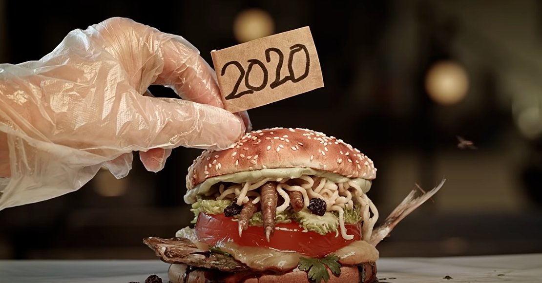 照片中提到了2020，包含了漢堡王、麥當勞的巨無霸、漢堡王、漢堡包、彌天大謊