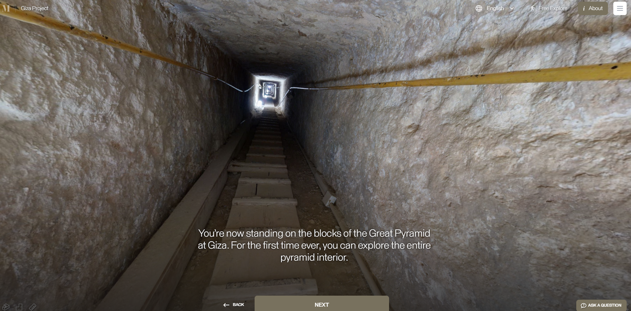 照片中提到了Giza Project、You're now standing on the blocks of the Great Pyramid、at Giza. For the first time ever, you can explore the entire，包含了隧道、掩體
