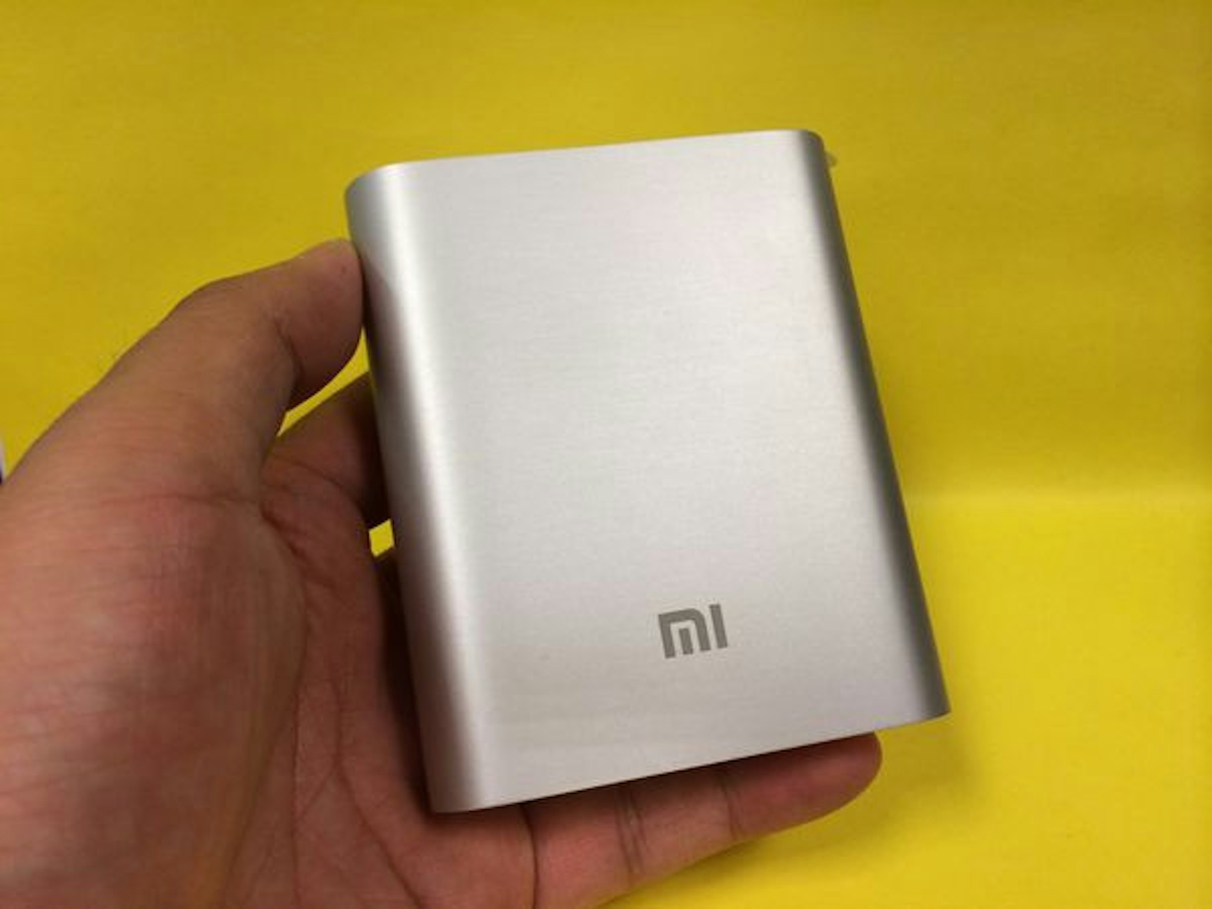 是小米行動電源 簡單動手玩這篇文章的首圖