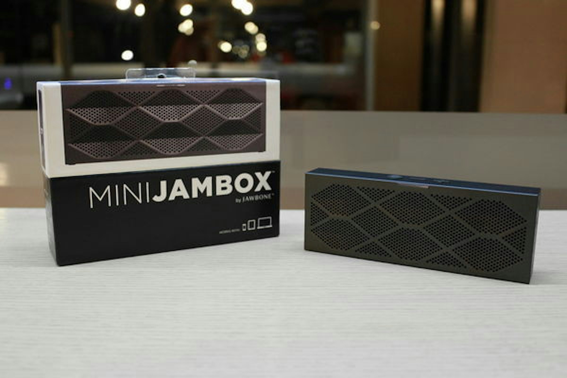 是迷你風正流行 JAMBONE MINI JAMBOX 開箱這篇文章的首圖