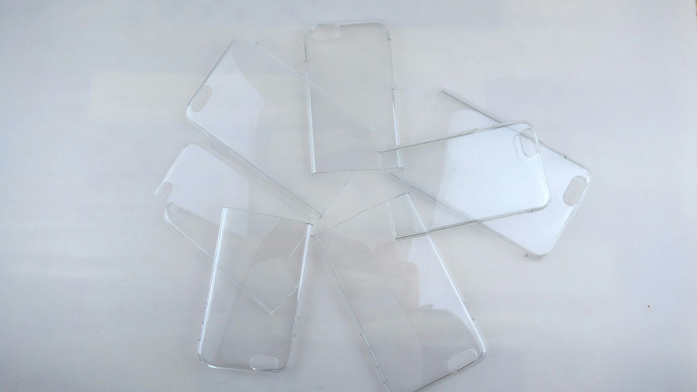 是透明保護殼 iPhone 6 / iPhone 6 Plus 常見款捉對比拼 (上篇)這篇文章的首圖