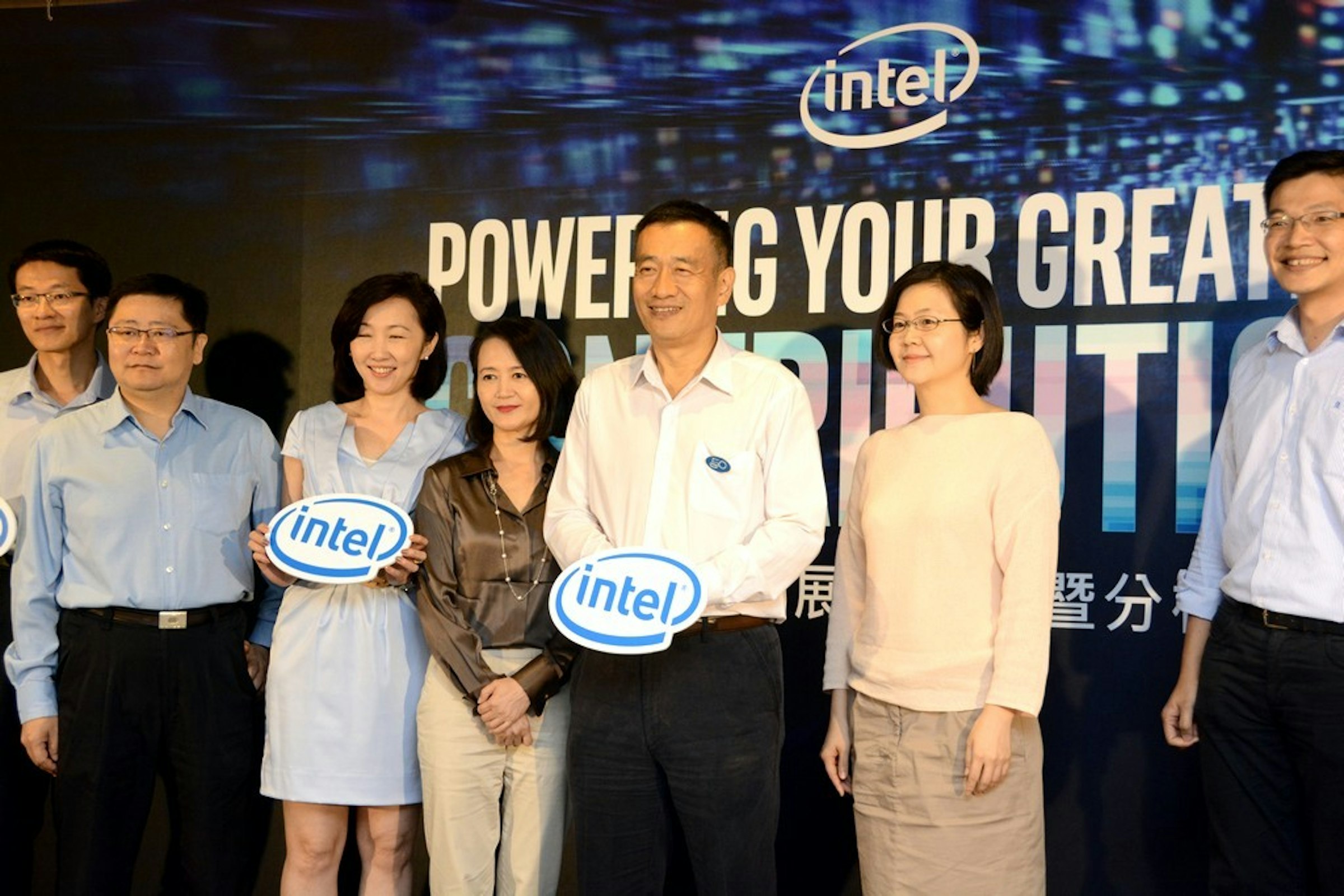 Intel, Central processing unit, , Xeon, Intel Core, Multi-core processor, LGA 2011, INTEL Xeon E5-2603v4 1, 70GHz Boxed CPU, Intel Xeon 2.4 GHz Processor, Intel Xeon 2.4 GHz Processor, intel core 2 duo, public relations, socialite, award, official, product, Intel