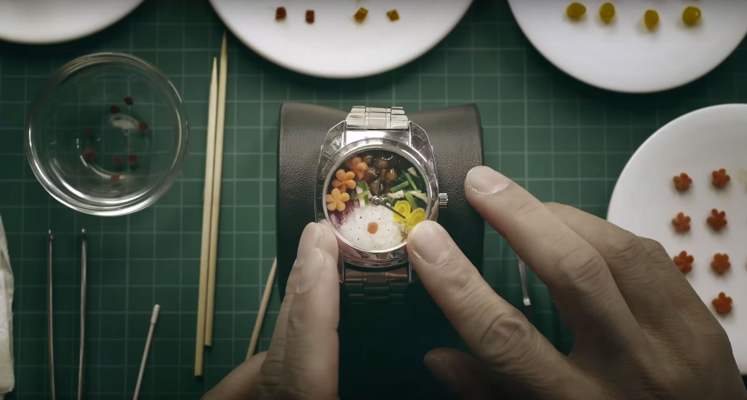 Bento, Watch, Eating, Food, Pebble, Meal, Lunch, Smartwatch, Lunchbox, Breakfast, 手錶 便當, finger, hand, nail