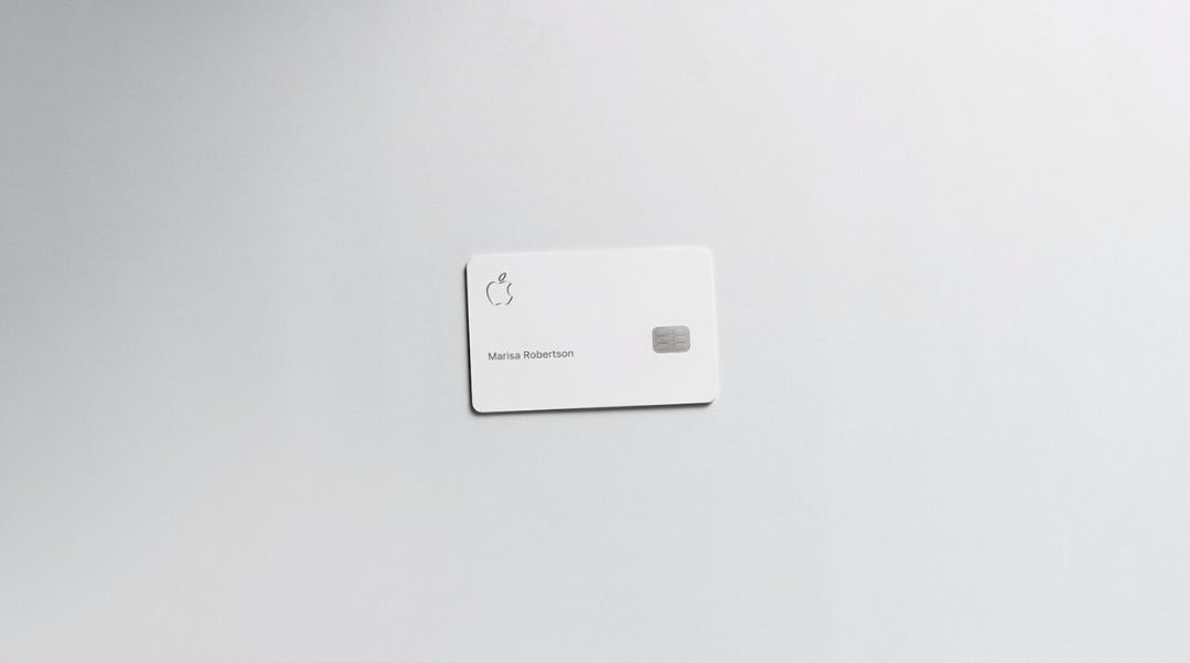 Apple Card, Credit card, , Apple, Apple Pay, Credit, Debit card, Mastercard, , Goldman Sachs, apple creditcard, White, Technology, Electronic device, Electronic component, Switch, Wall plate