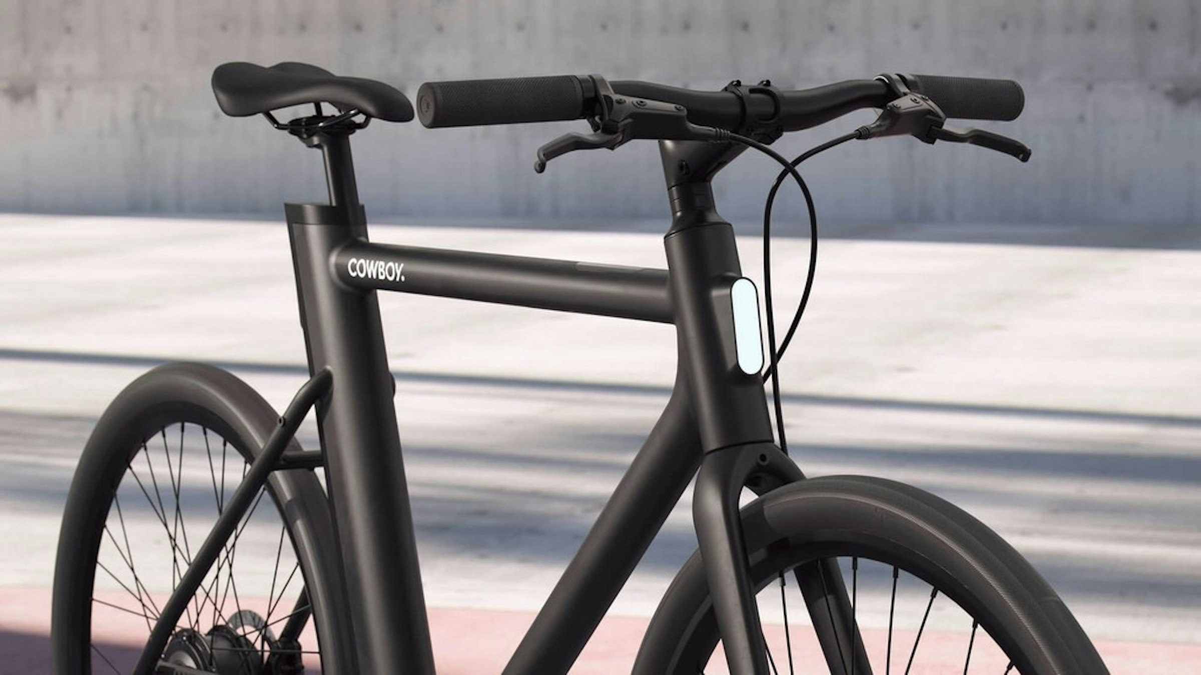照片中提到了COWBOY，包含了牛仔電動自行車、自行車、電動自行車、VanMoof、電力