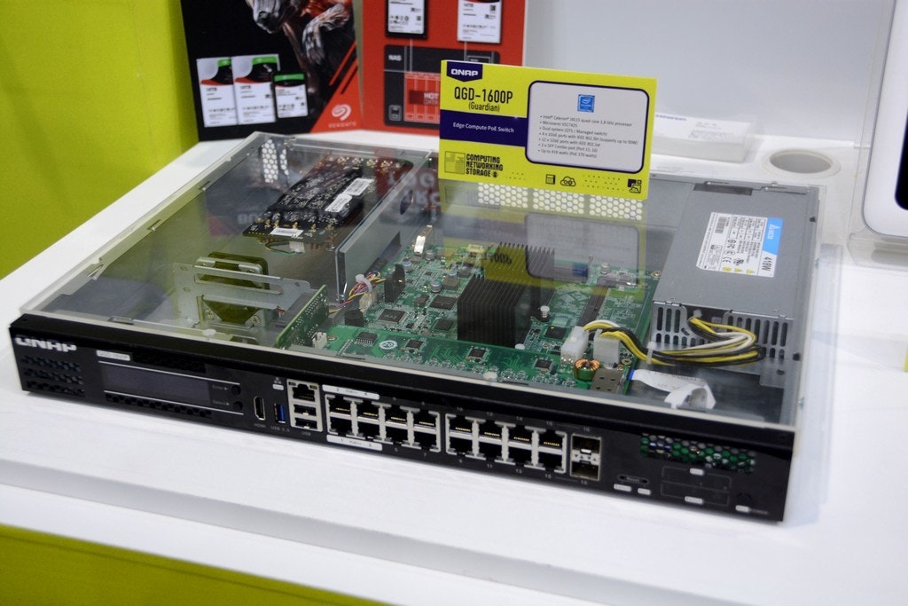 Electronics, Electronics Accessory, Computer hardware, Electronic component, Computer, electronics, Electronics, Technology, Electronic device, Machine, Electronic component
