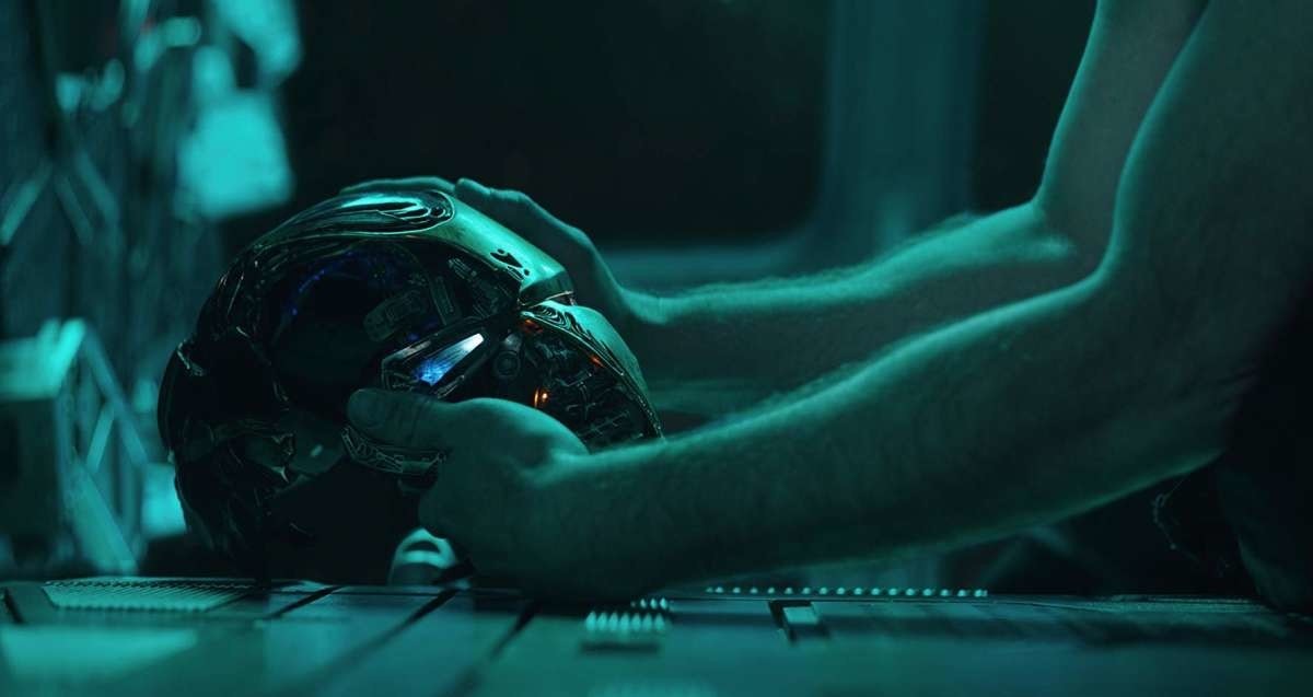 Iron Man, Marvel Cinematic Universe, Film, Tony Stark, Clint Barton, Post-credits scene, War Machine, Hulk, Russo Brothers, Morgan Stark, tony stark endgame, Water, Organism, Recreation, Underwater, Photography, Personal protective equipment, Games