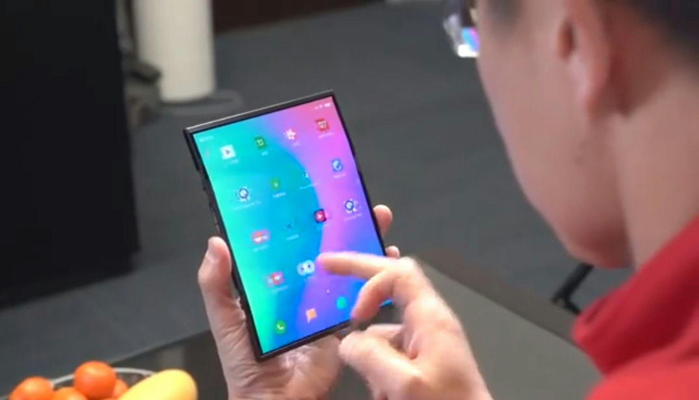 Feature phone, Smartphone, Tablet Computers, Handheld Devices, Mobile Phones, Display device, Cellular network, Multimedia, Netbook, Finger, feature phone, Gadget, Communication Device, Smartphone, Mobile phone, Portable communications device, Electronic device, Technology, Ipad, Tablet computer, Finger