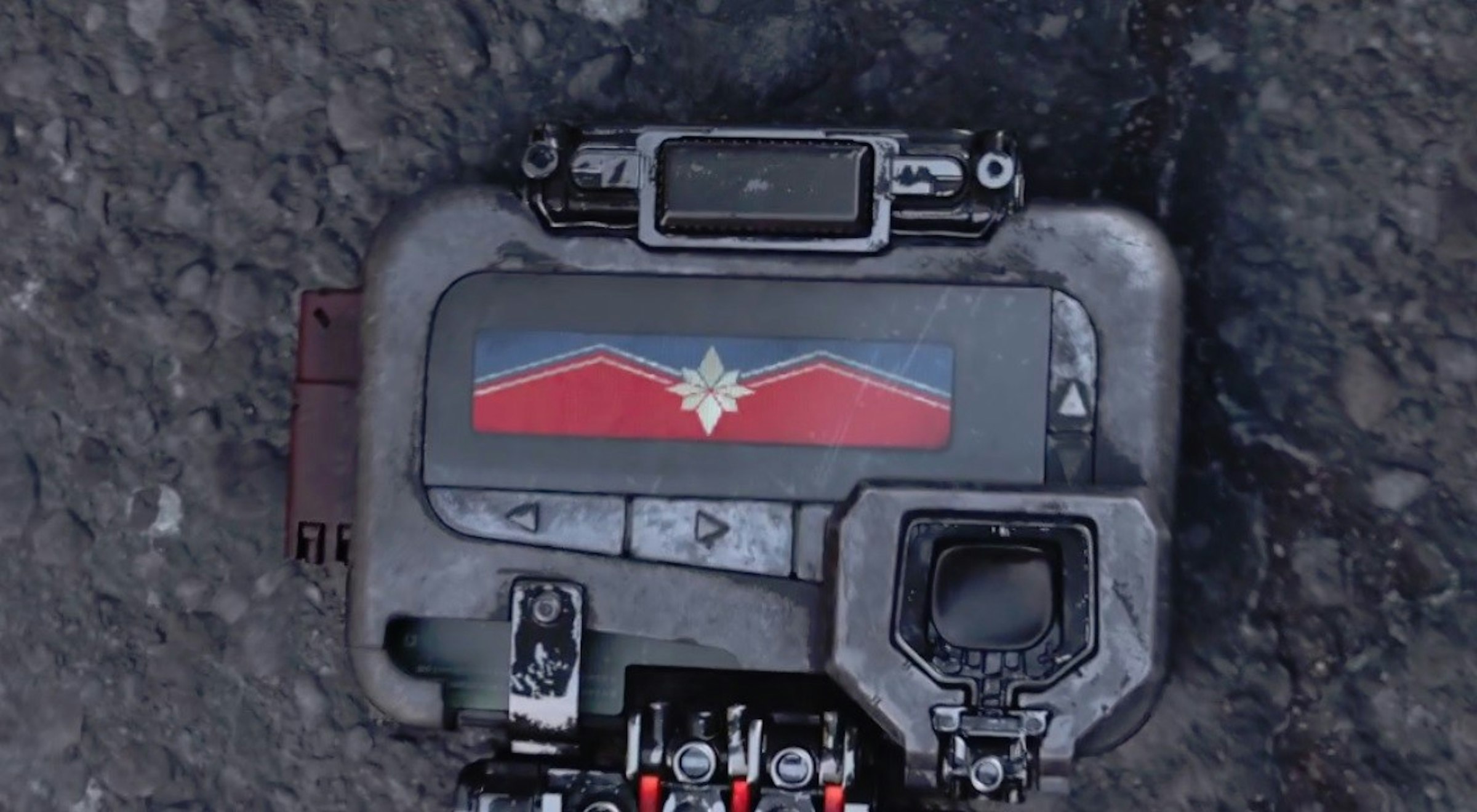 Nick Fury, Carol Danvers, Marvel Cinematic Universe, The Avengers, Post-credits scene, Film, , Pager, Marvel Studios, Captain Marvel, pager captain marvel, Technology, Auto part, Electronic device, Games, Camera, Art