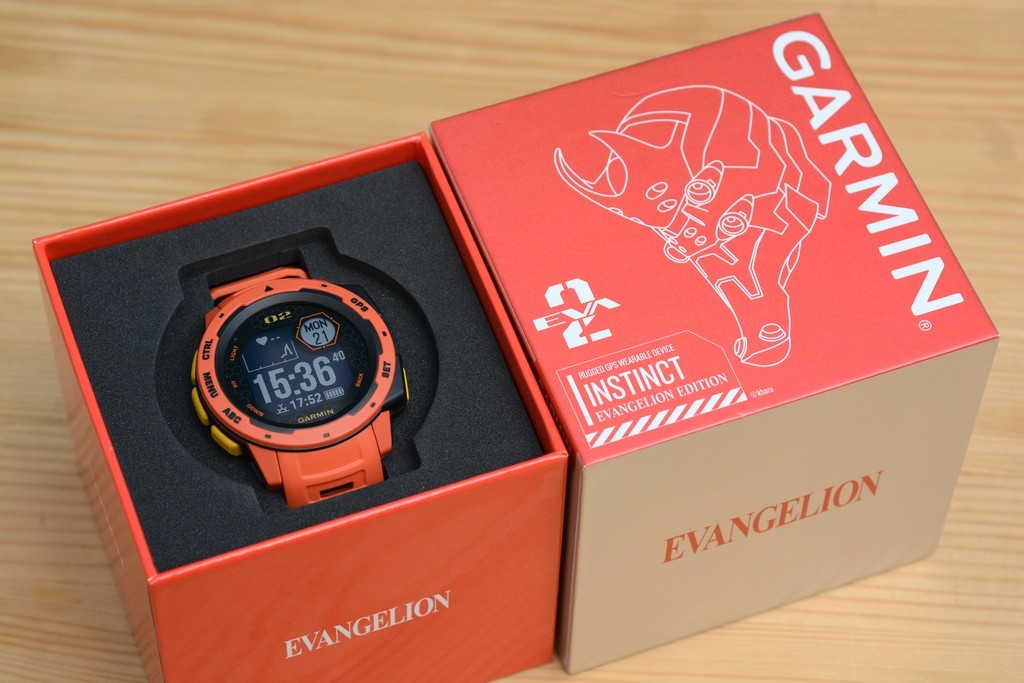 Garmin福音戰士Instinct Evangelion智慧手錶開箱：初號機、貳號機