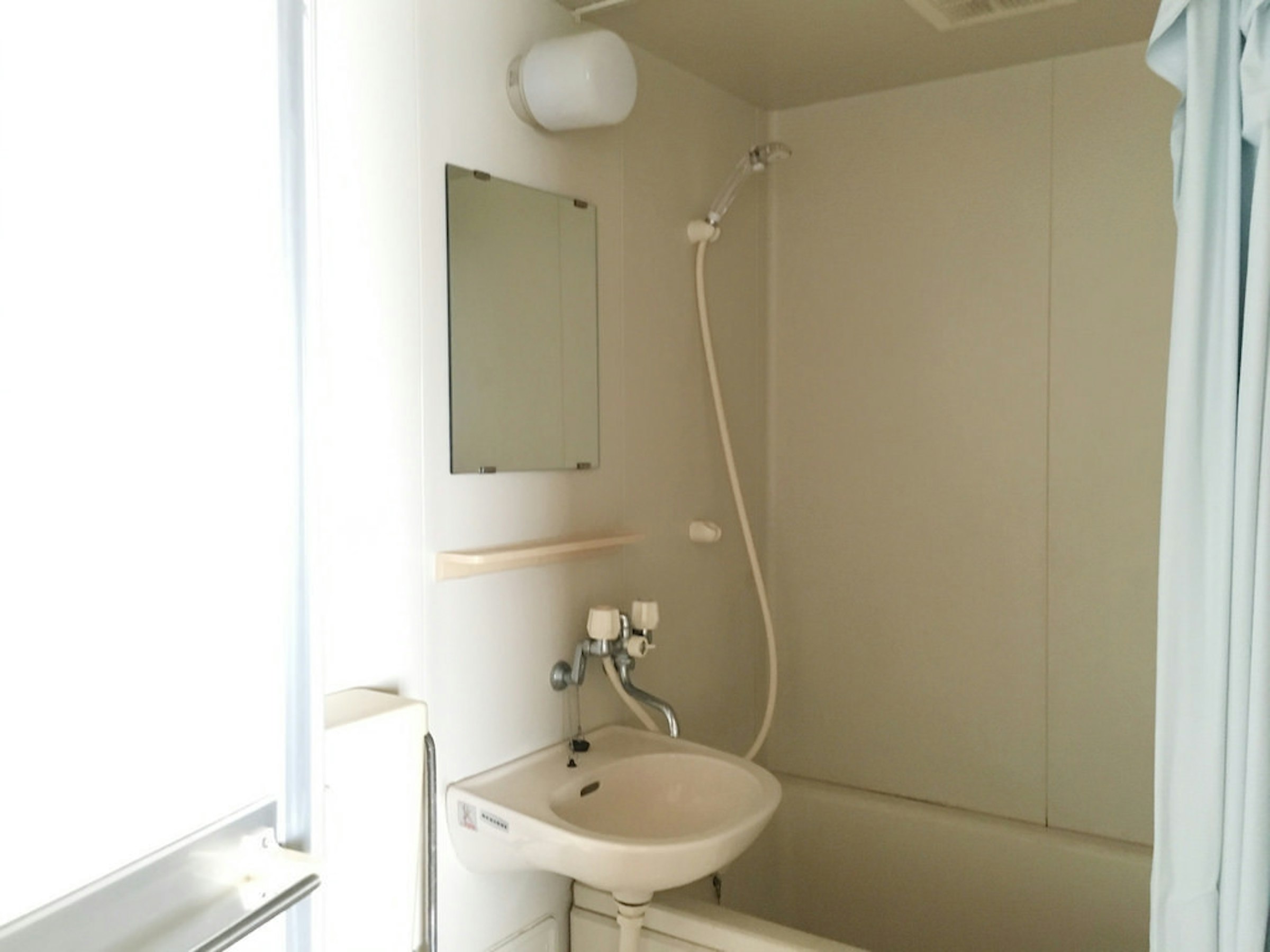 面白日本 迷你浴室還是堅持放浴缸 日本人愛泡湯幾乎是種信仰了 Cool3c
