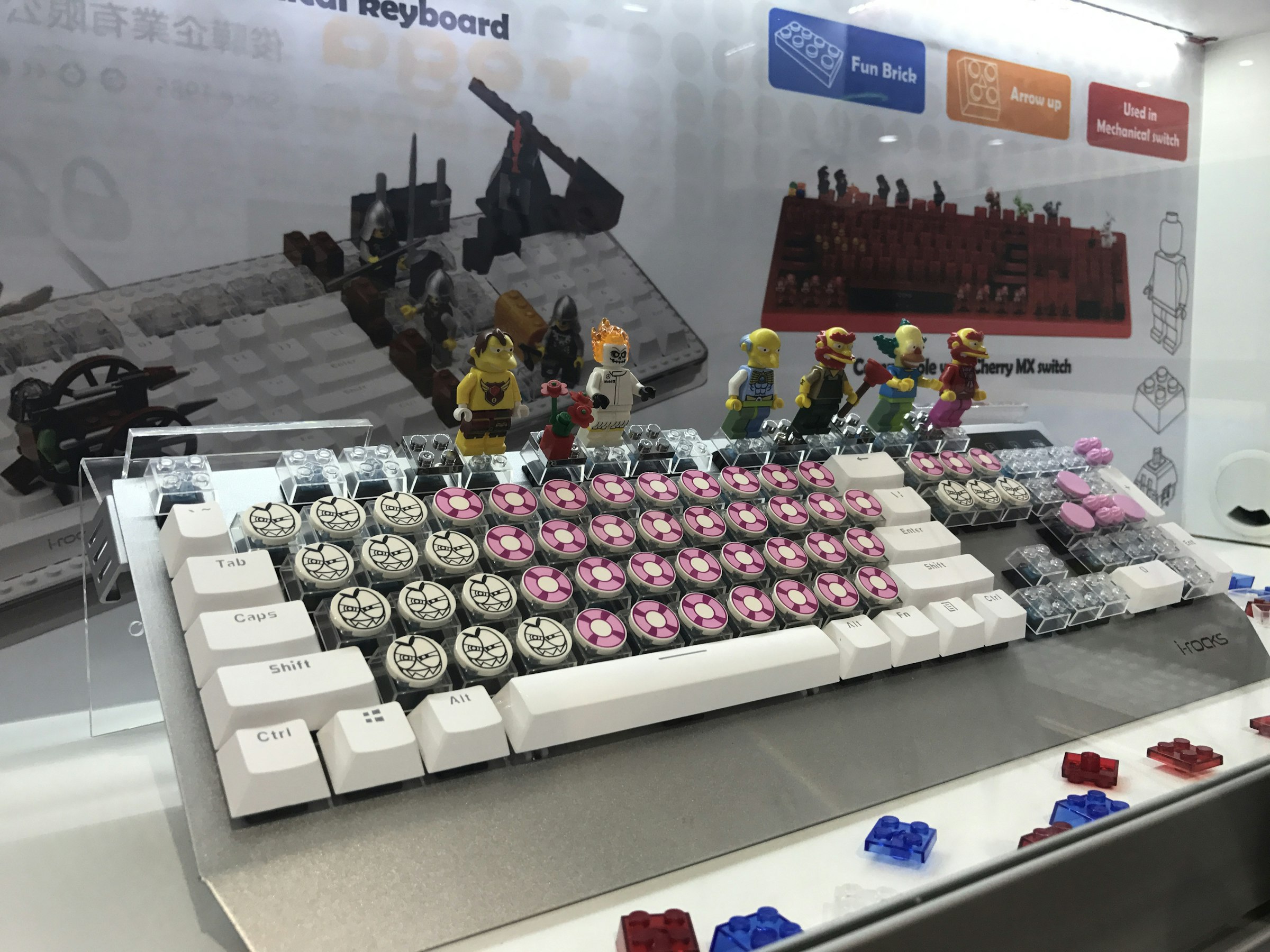 是Computex 2017：i-rocks積木鍵帽現場試玩這篇文章的首圖