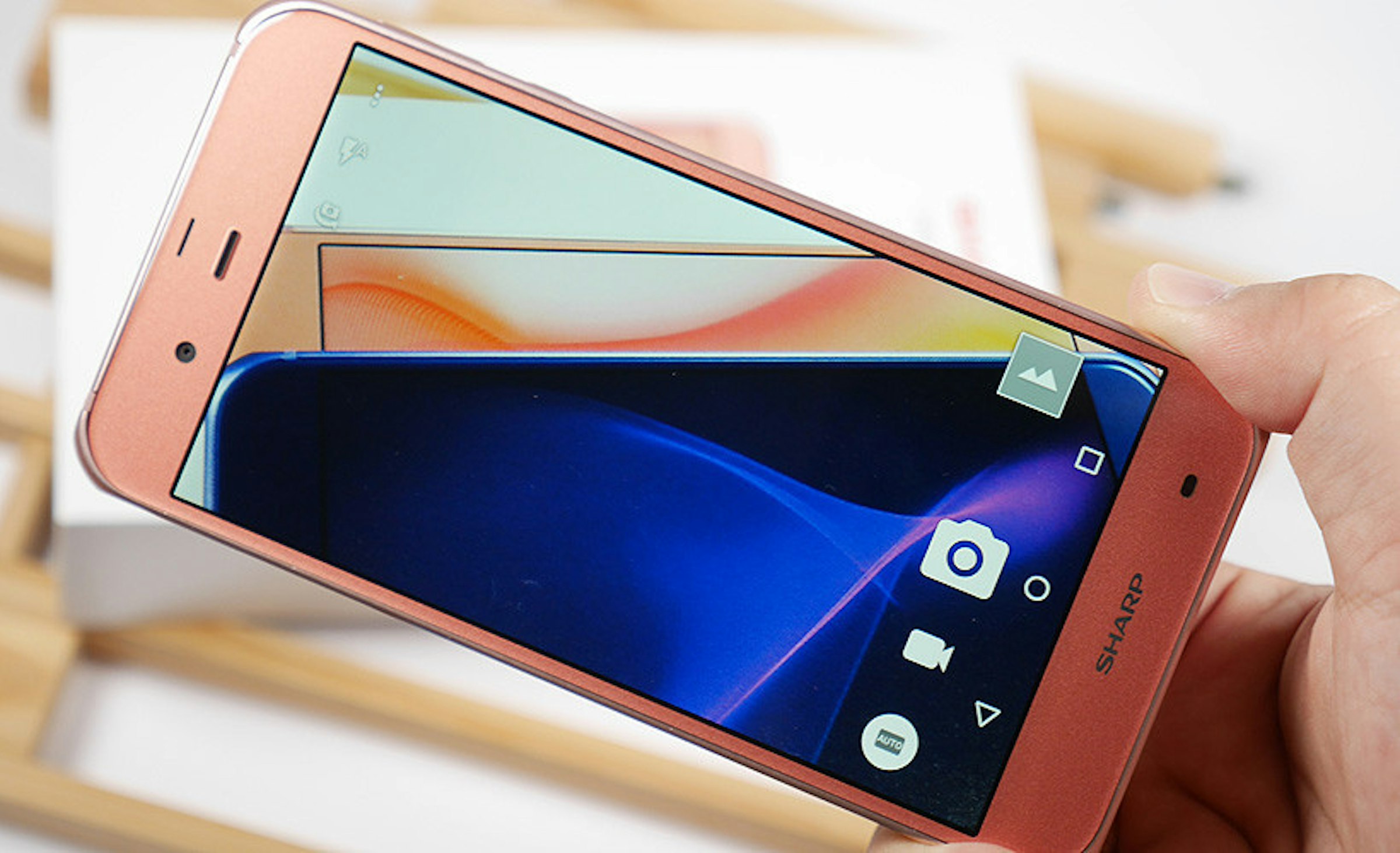 是強悍美型的真日系手機 Sharp AQUOS P1 實測這篇文章的首圖