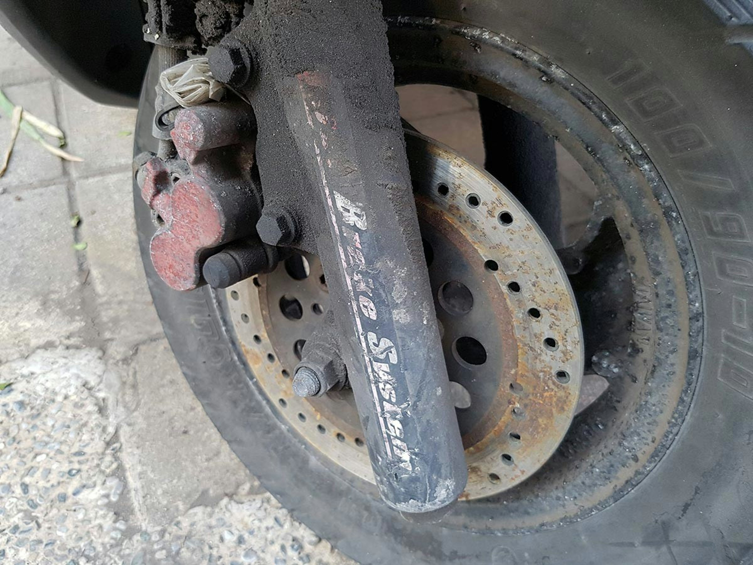 Tire, Car, Wheel, Brake, tire, motor vehicle, tire, automotive tire, wheel, auto part, automotive wheel system, vehicle brake, rust, automotive exterior, brake