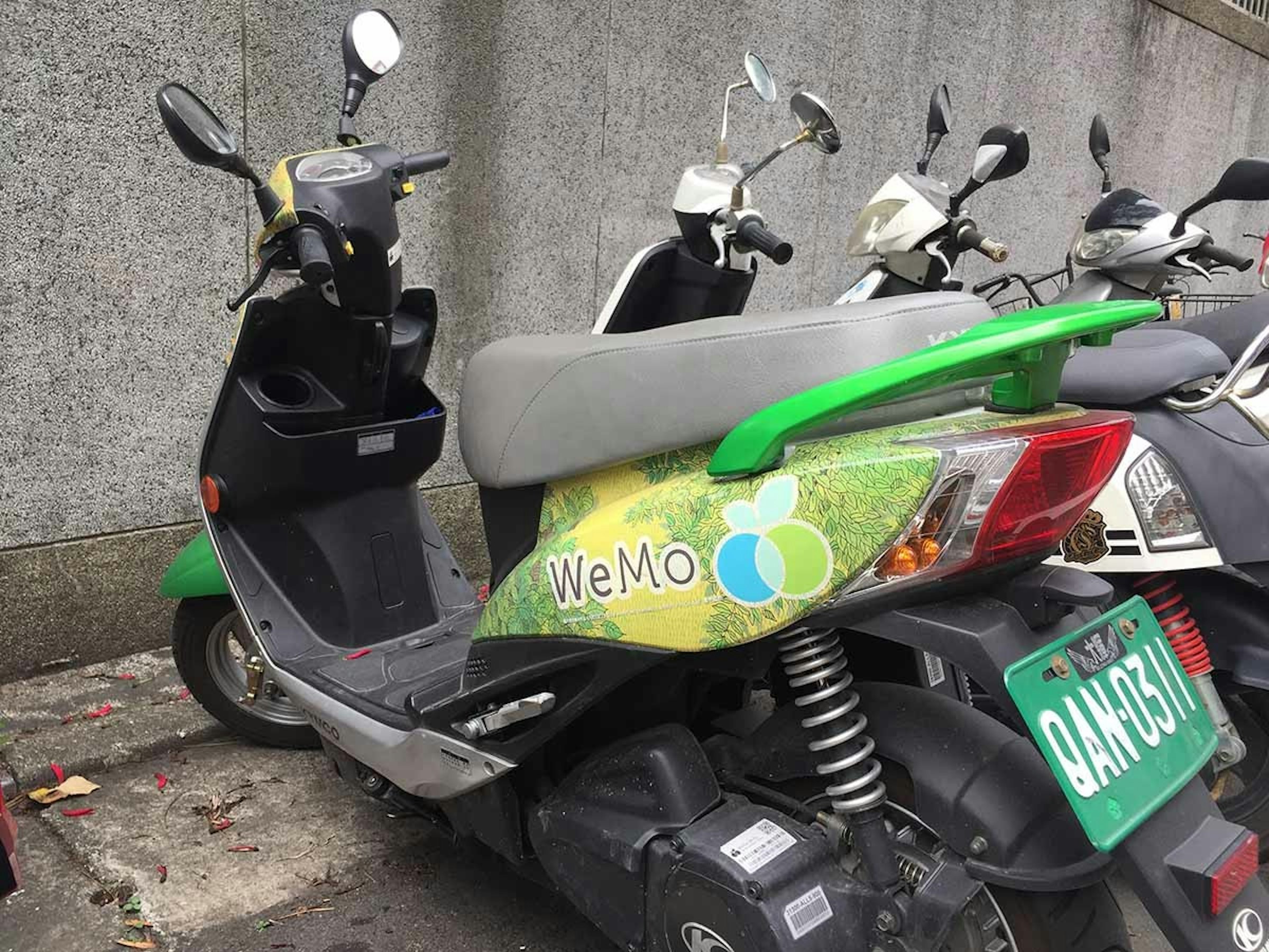 Scooter, Motorcycle accessories, Car, Motorcycle, Motor vehicle, Moped, Vehicle, Autoped, Peugeot Speedfight, scooter, motor vehicle, scooter, motorcycle accessories, vehicle, moped, motorcycle, automotive exterior