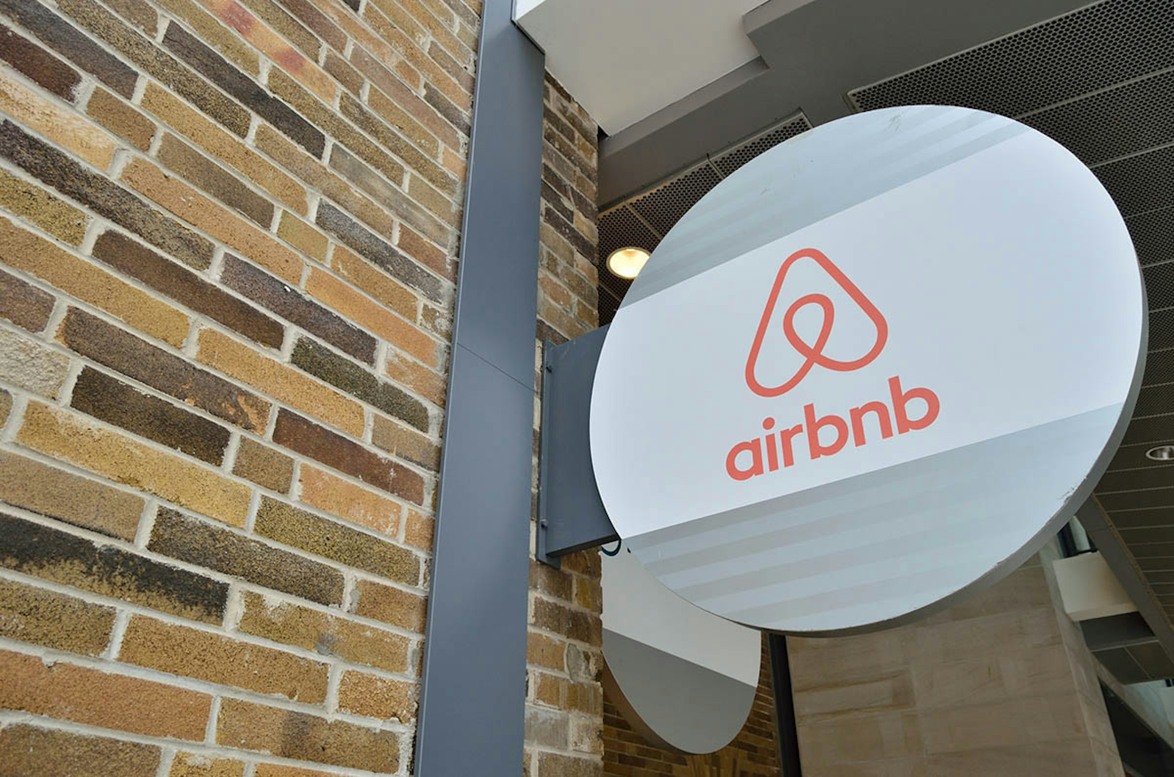 Airbnb將提供多樣化體驗服務 可同時訂餐以及預約景點