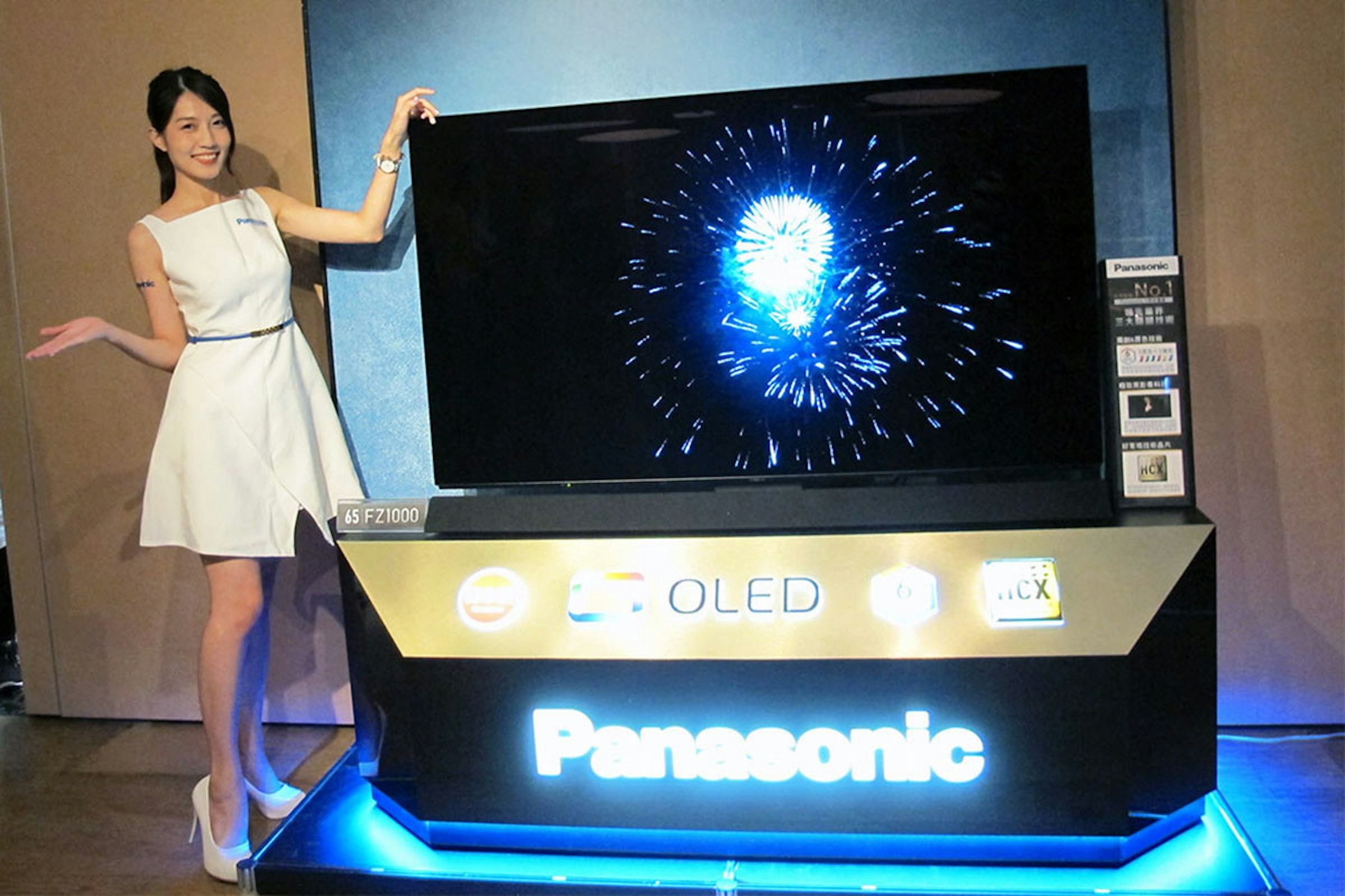 Television, Flat panel display, Television show, Electronics, Gadget, Display device, Multimedia, gadget, technology, electronic device, display device, gadget, television, electronics, multimedia, television program, media, flat panel display