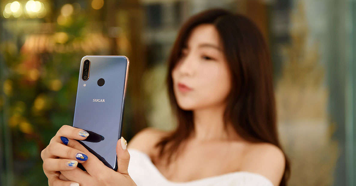 Selfie, Mobile Phones, iPhone, mobile phone, Gadget, Mobile phone, Smartphone, Electronic device, Communication Device, Portable communications device, Technology, Feature phone, Selfie, Photography