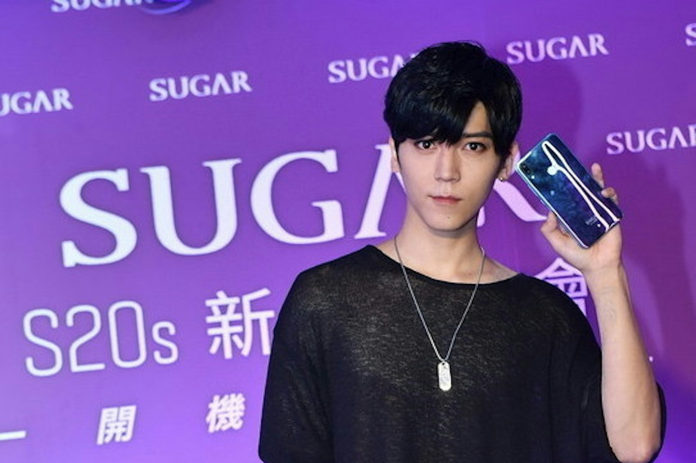 Bii, Nokia 6.1 Plus, Taiwan, Musician, Celebrity, Nokia 6.1, Entertainment, Music, LPComment 科技生活雜談, Smartphone, Bii, purple, music artist, fashion, product, black hair, singer