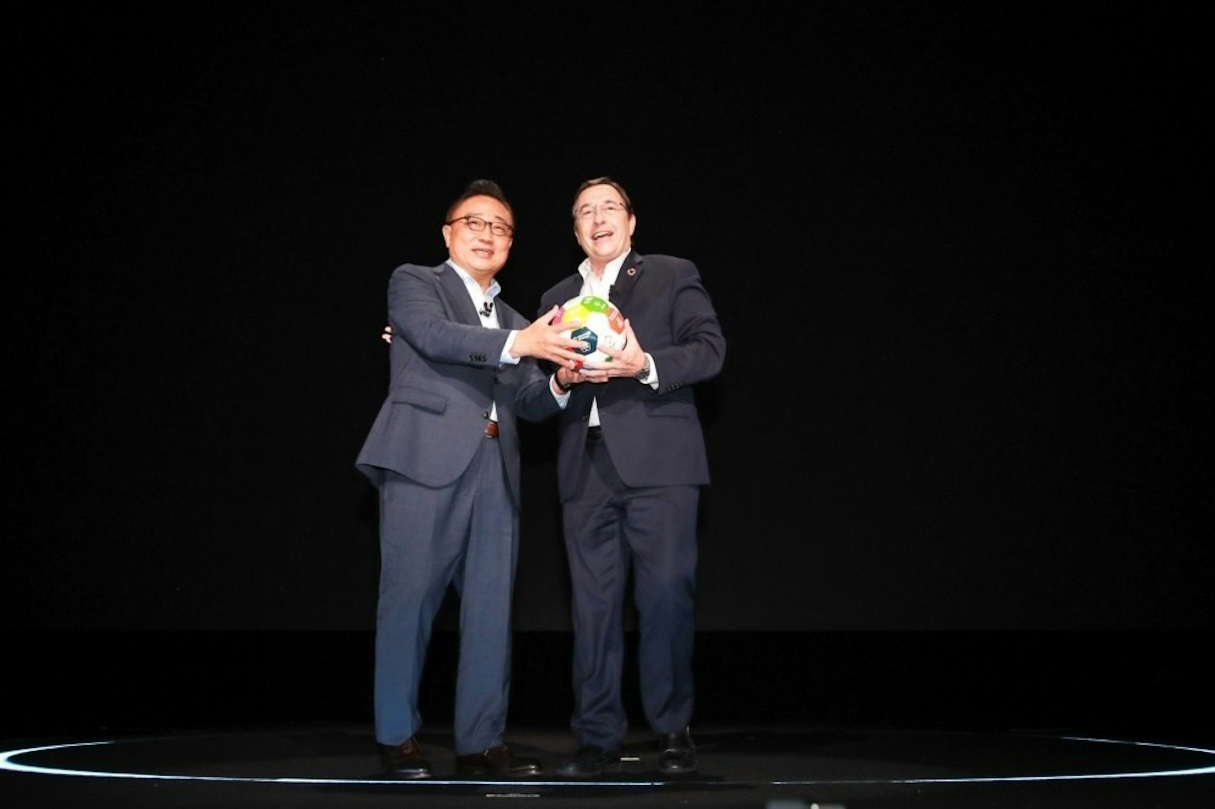 Achim Steiner, , Samsung, , Samsung Group, Samsung Galaxy Note, Barclays Center, Samsung Electronics, United Nations Development Programme, , performance, Performance, Event, Award, Performing arts, heater, Stage, Technology, Drama, Photography, Talent show