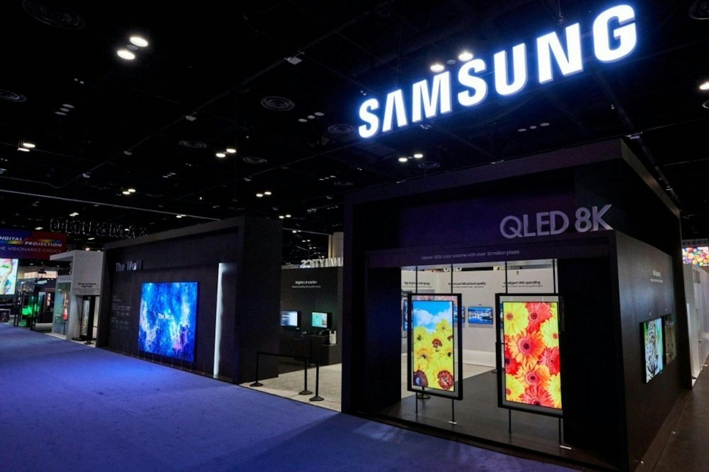 InfoComm 2019, , Display device, Samsung MagicInfo Client License, , Samsung Group, Samsung, Samsung Galaxy, , Display advertising, display device, Building, Lighting, Design, Technology, Architecture, Facade, Display device, Electronics, Electronic device, Night