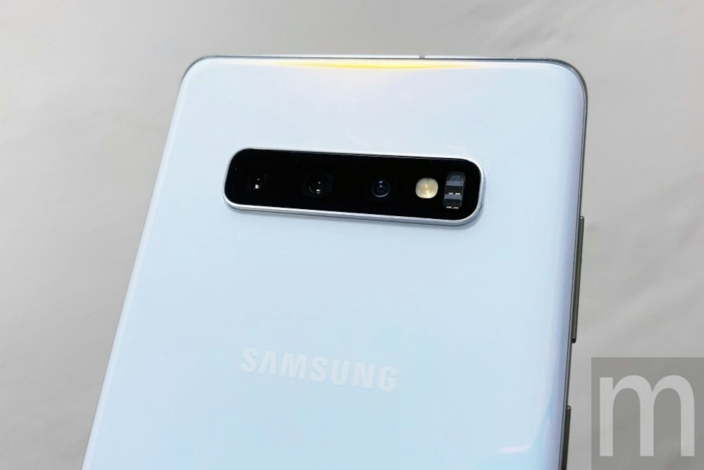 Smartphone, Android Q, , Android P, Samsung, Feature phone, Mobile Phones, Android, Samsung Galaxy Note 10.1, Operating Systems, hardware, Mobile phone, Gadget, Smartphone, Portable communications device, Communication Device, Electronic device, Technology, Iphone, Mobile phone accessories, Material property