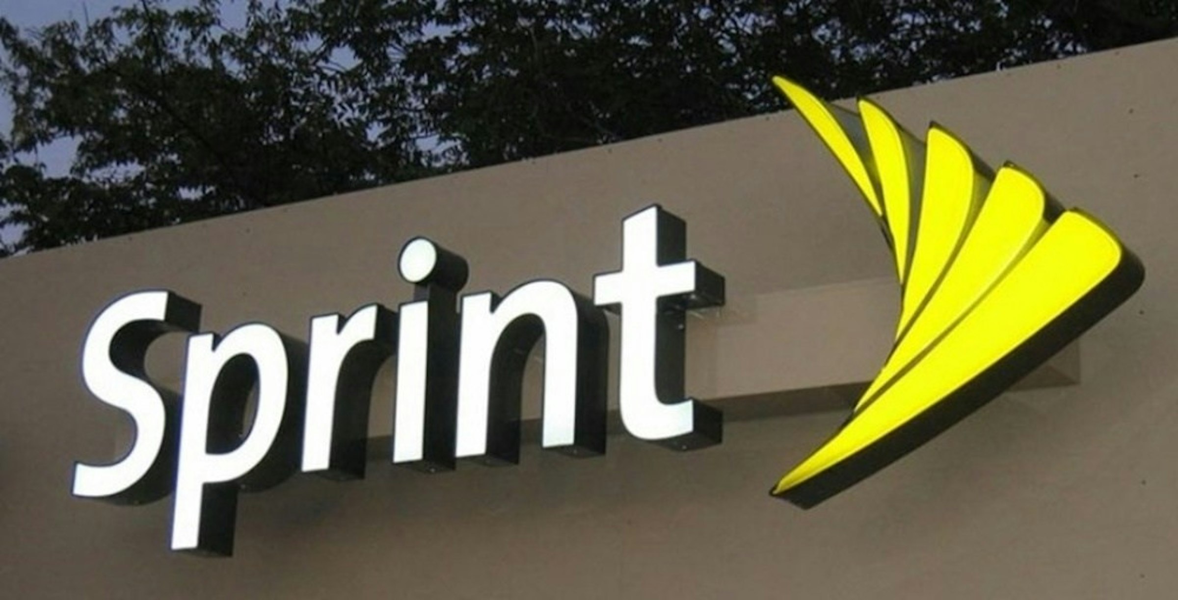 照片中提到了Sprint，跟斯普林特公司有關，包含了無線衝刺、短跑、移動電話、移動服務提供商公司