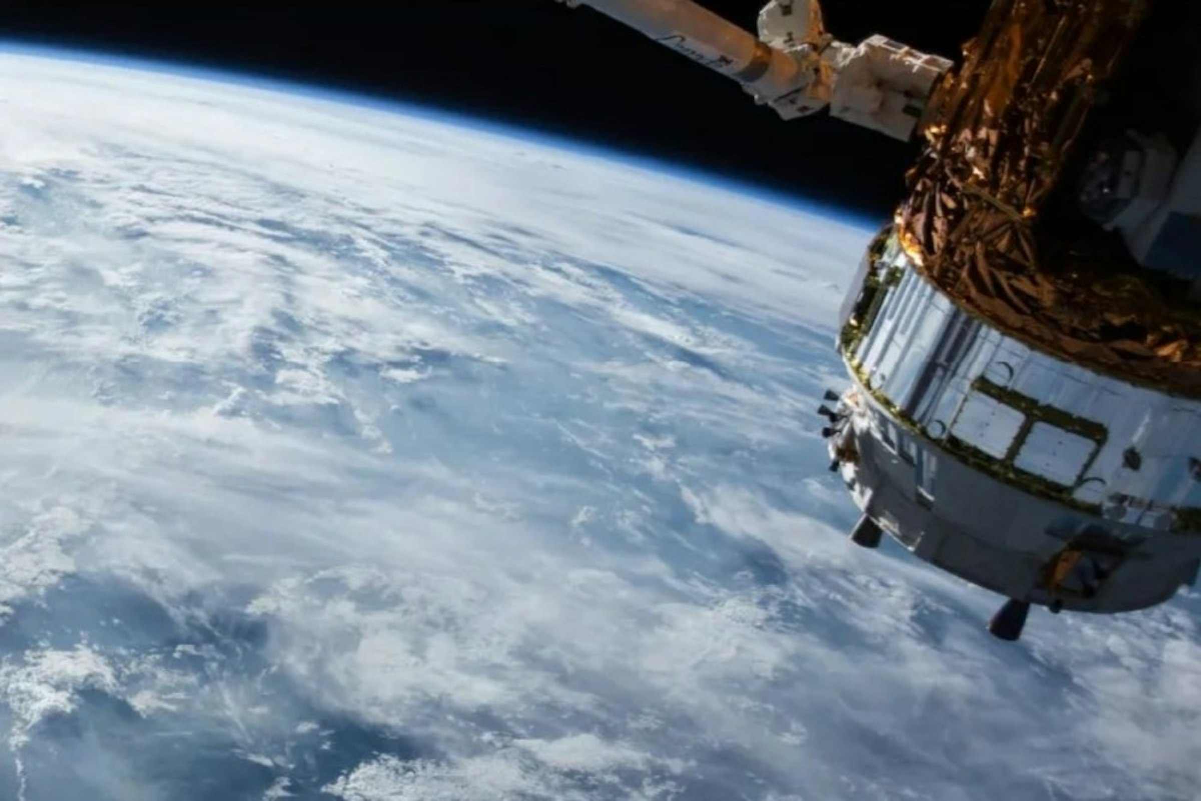 照片中包含了柯伊伯計劃天線、天線、項目、衛星、柯伊伯系統