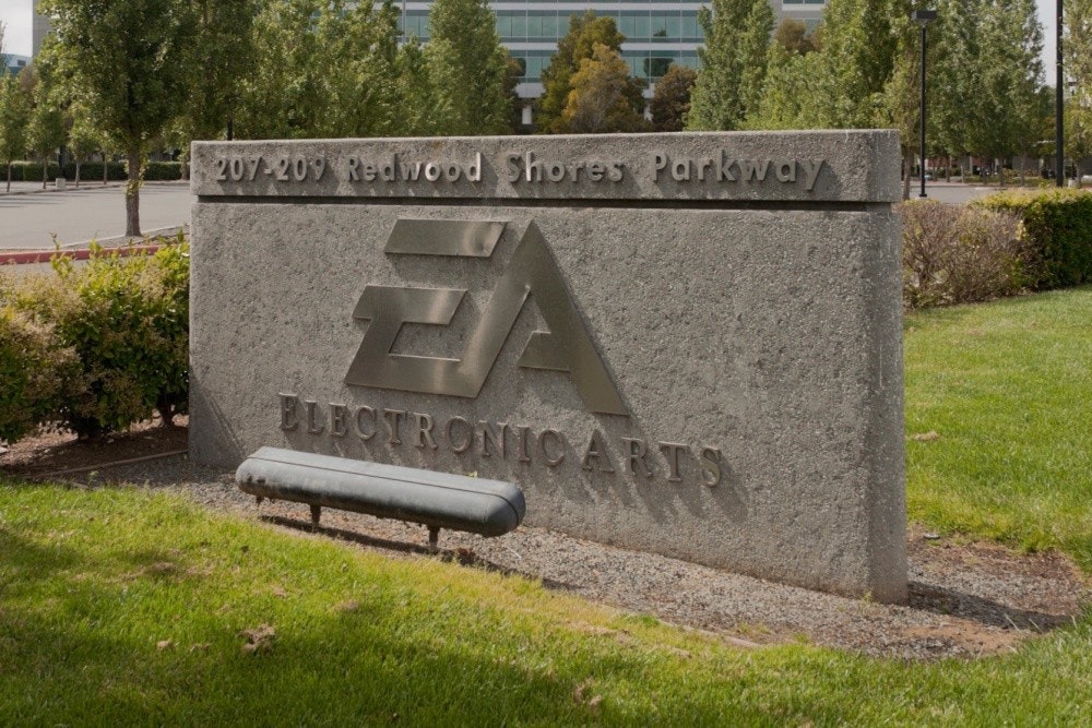 照片中提到了207-209 Redivood Shores Parkway、ELECTRONICARTS，跟電子藝術有關，包含了辦公室電子藝術、EA原創、EA溫哥華、電子遊戲產業、EA體育