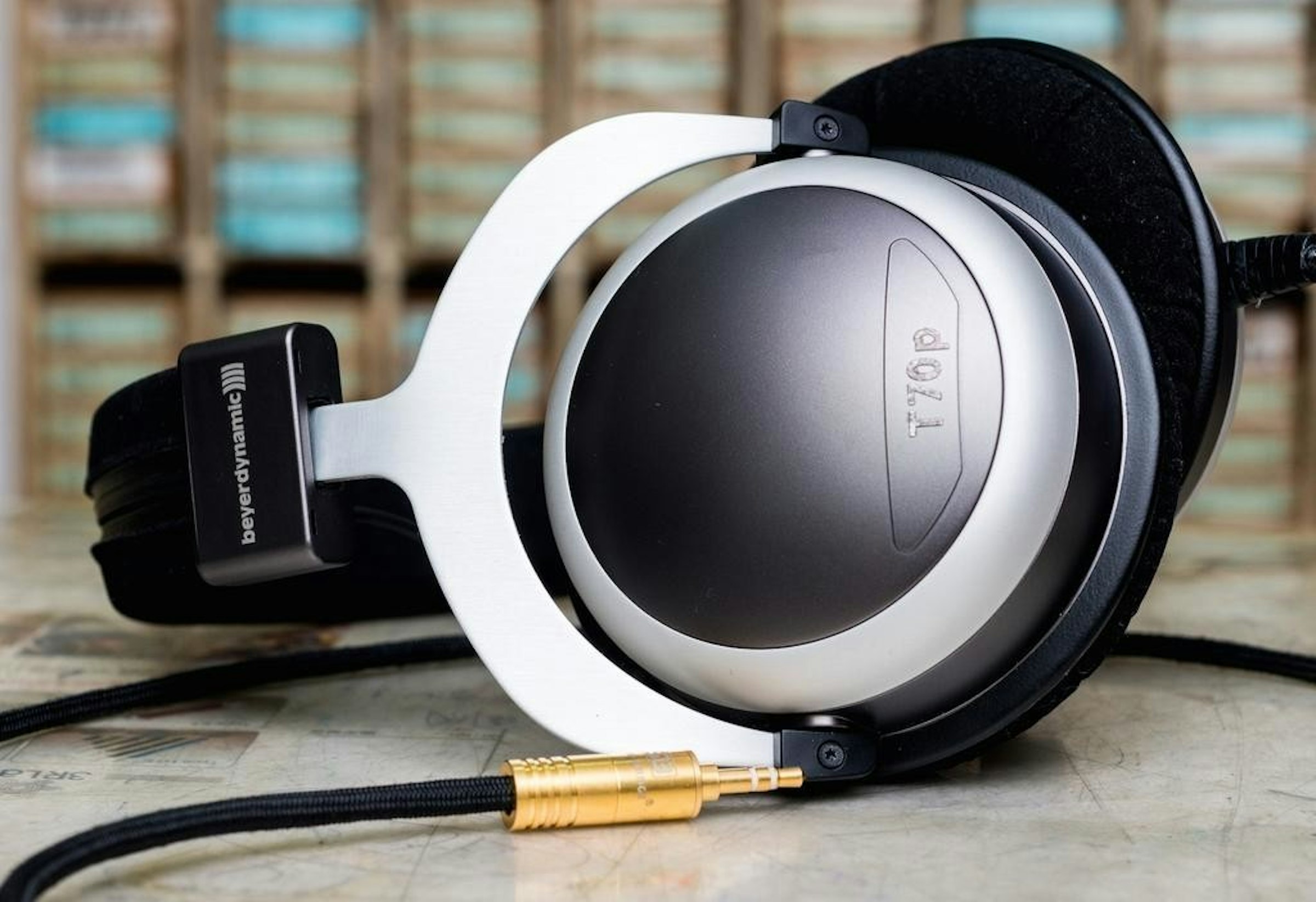 Headphones, Audio electronics, Phonograph record, Sound, Analog signal, , Sound reinforcement system, Loudspeaker, Vacuum tube, Home Theater Systems, Earmuffs, headphones, technology, electronic device, audio equipment, audio, product, headset, product design, electronics