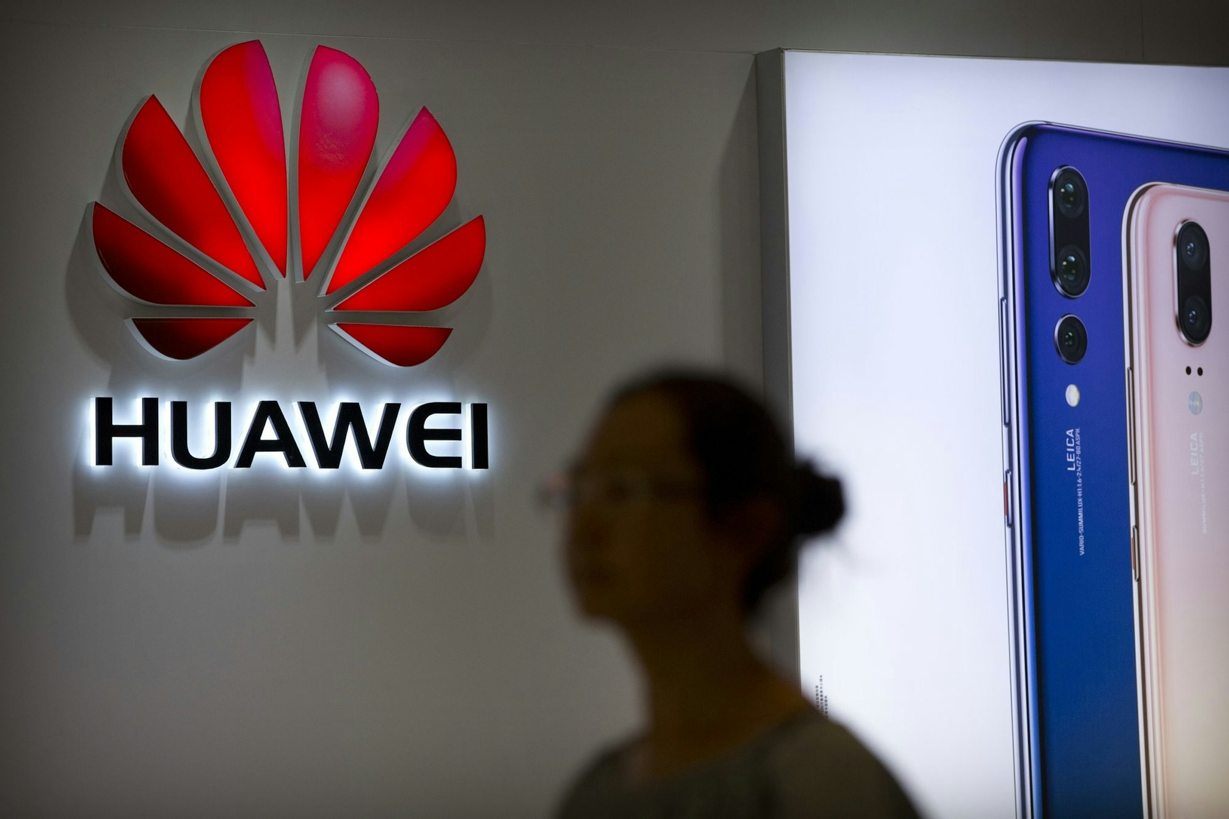 , Huawei, Chief Financial Officer, , Canada, Arrest, Beijing, , , Mobile Phones, Huawei, Red, Pink, Design, Technology, Electronic device, Gadget, Magenta, Plant, Graphic design, Logo