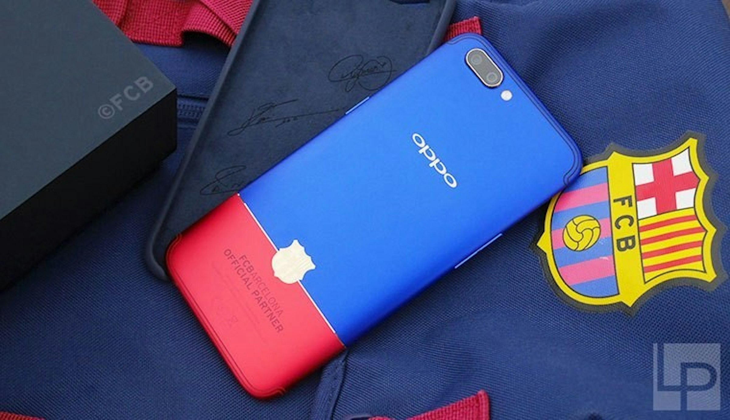 Smartphone, Oppo R11, , Oppo, OPPO R9, Blue, FC Barcelona, Feature phone, , Color, r11 巴薩, blue, red, mobile phone, gadget, yellow, electric blue, communication device, cobalt blue, electronic device, technology, FC Barcelona