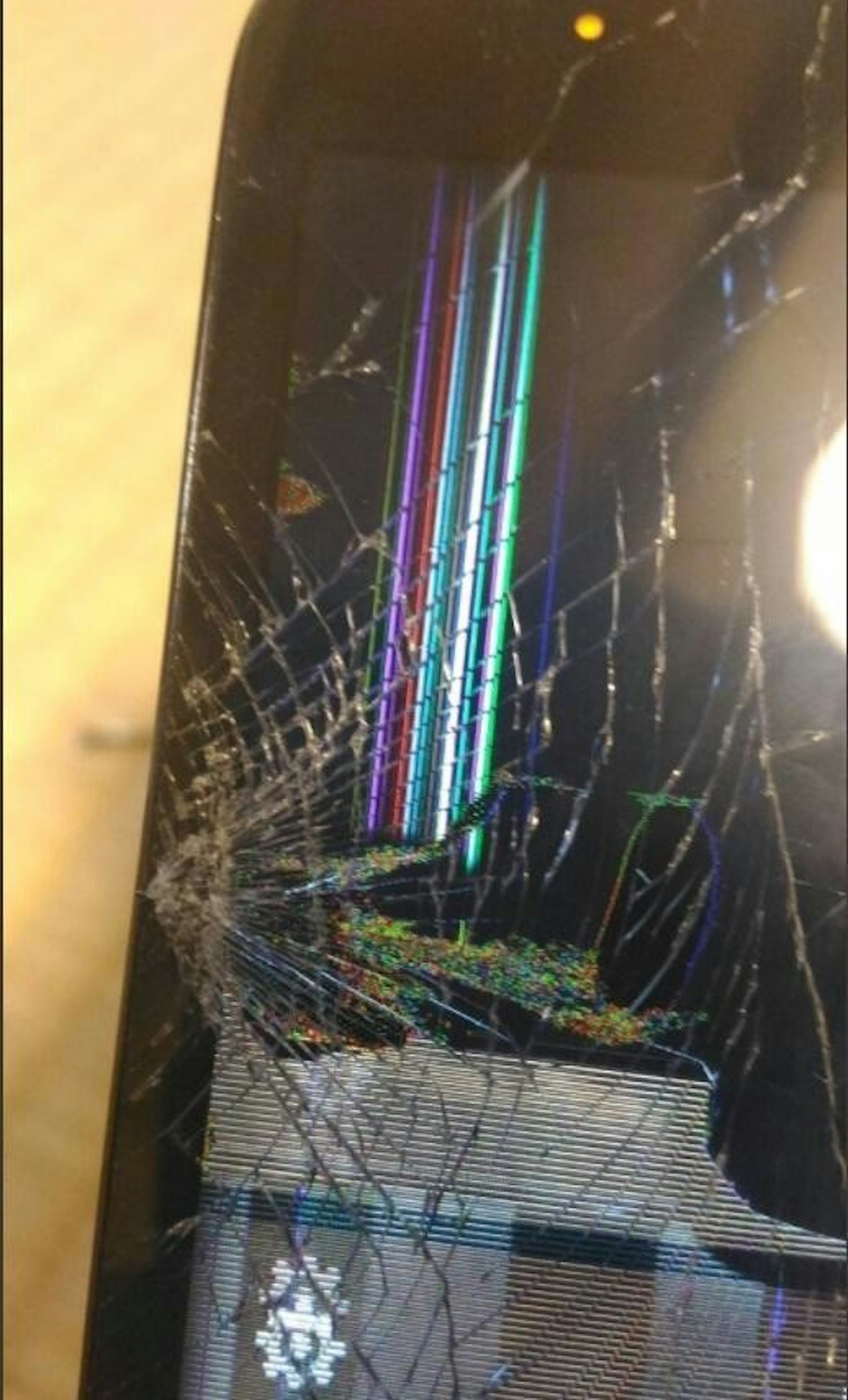 是甲蟲王者KO堅若磐石之手機螢幕GG實記這篇文章的第1圖