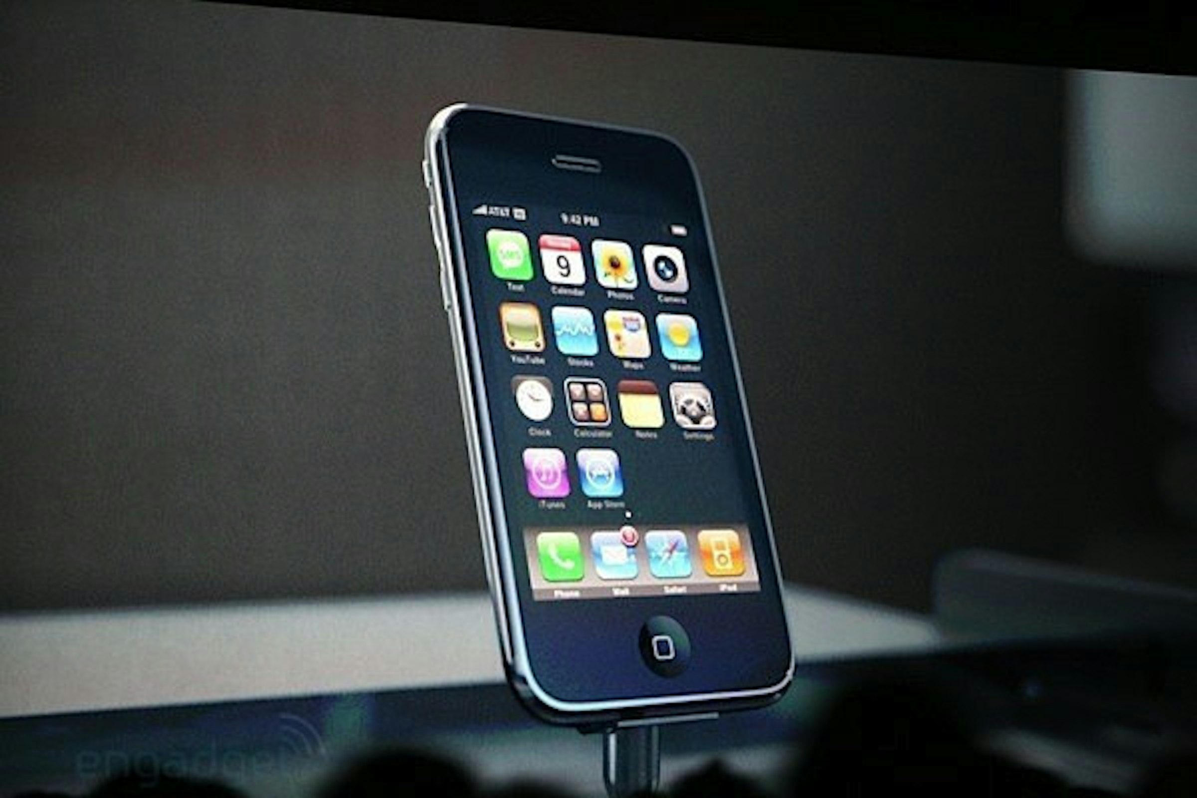 是iPhone 3G 連 MacBook 無線上網的解決方案這篇文章的首圖