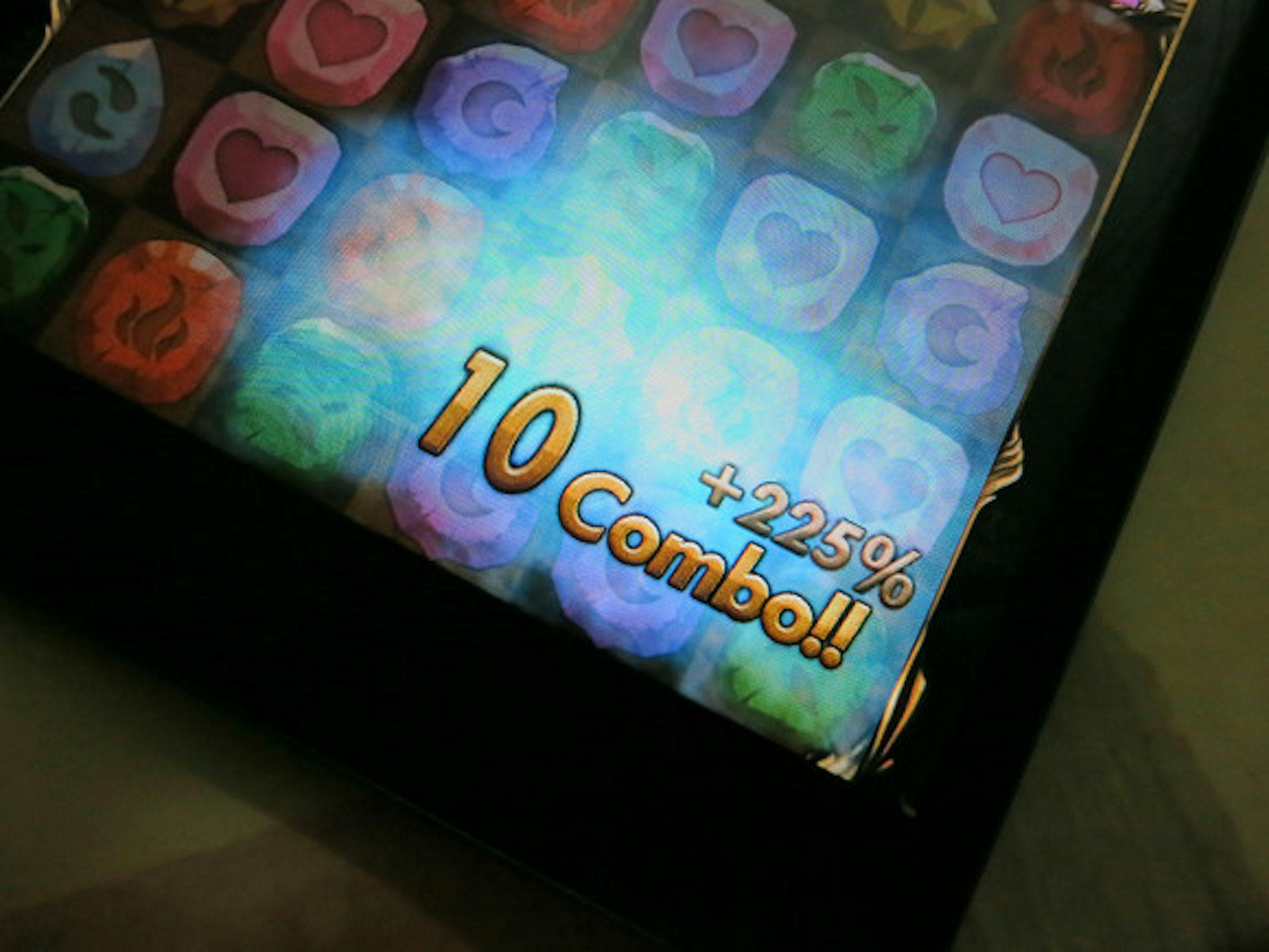 是【開外掛了】神魔之塔自動轉珠神器 ( iOS 限定 )這篇文章的首圖