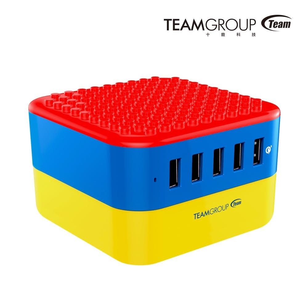 是積木玩家照過來,十銓科技推出方塊充 5 埠 USB 充電座、其中一埠還支援 QC 3.0這篇文章的首圖