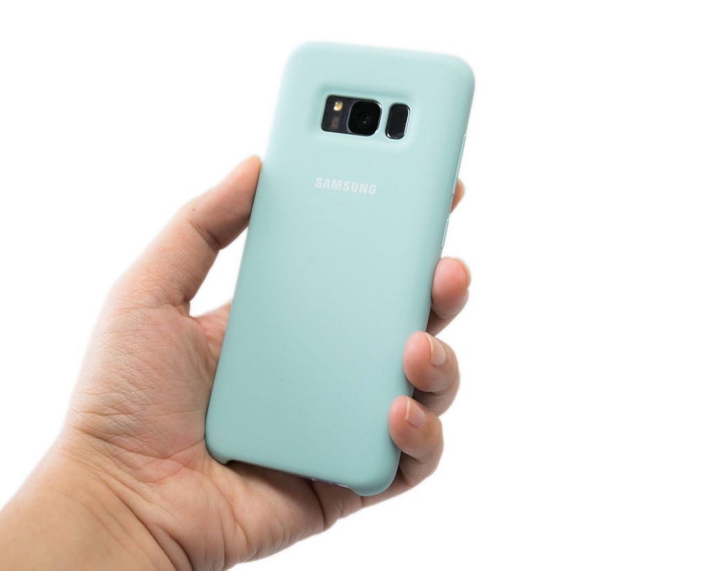 Galaxy S8『原廠矽膠材質薄型背蓋– 藍色款』入手開箱分享：體驗輕薄原