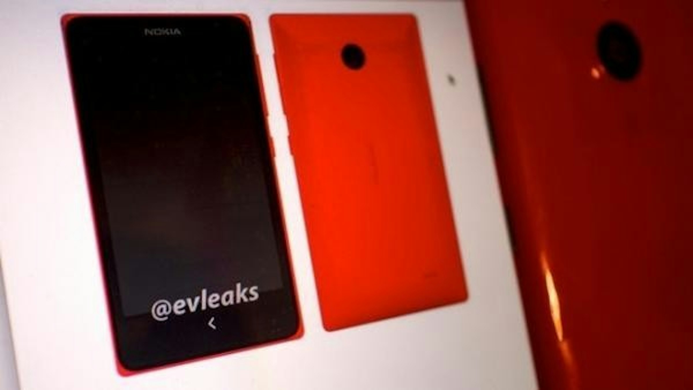 是[科技新報]無緣上市的 Nokia Android 手機外型流出這篇文章的首圖